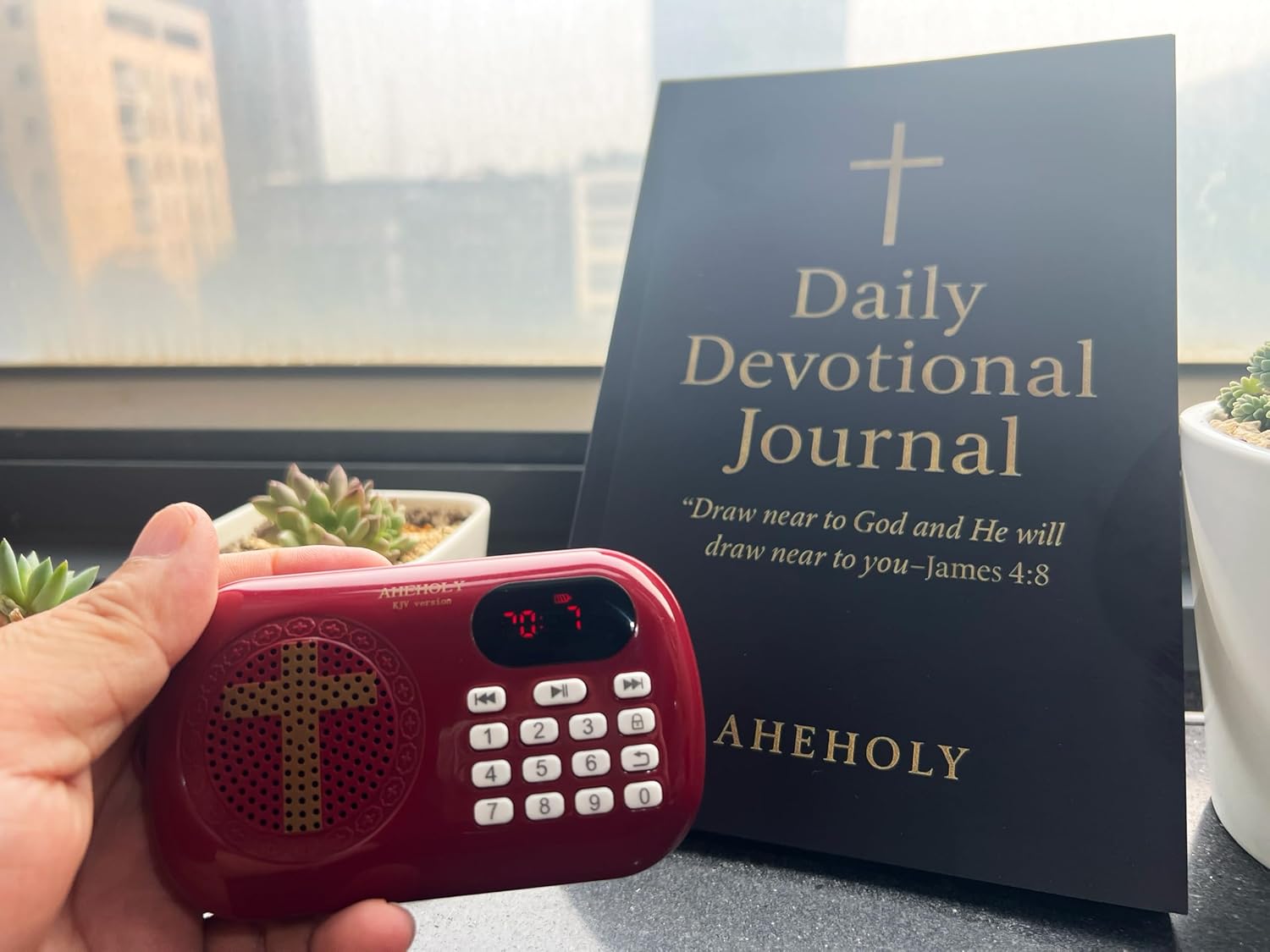 KJV Audio Bible Player – Portable & Rechargeable Scripture Device – Preloaded King James Version – Simple Interface, Human Voice Narration – Christian Gift for Seniors, Families & Church