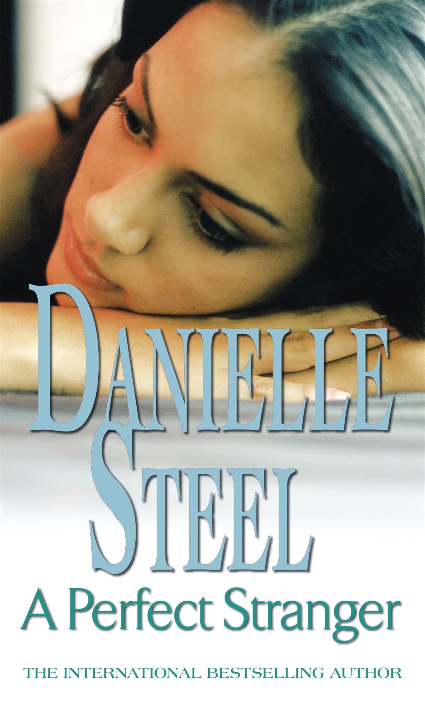 A Perfect Stranger: An epic, unputdownable read from the worldwide bestseller...