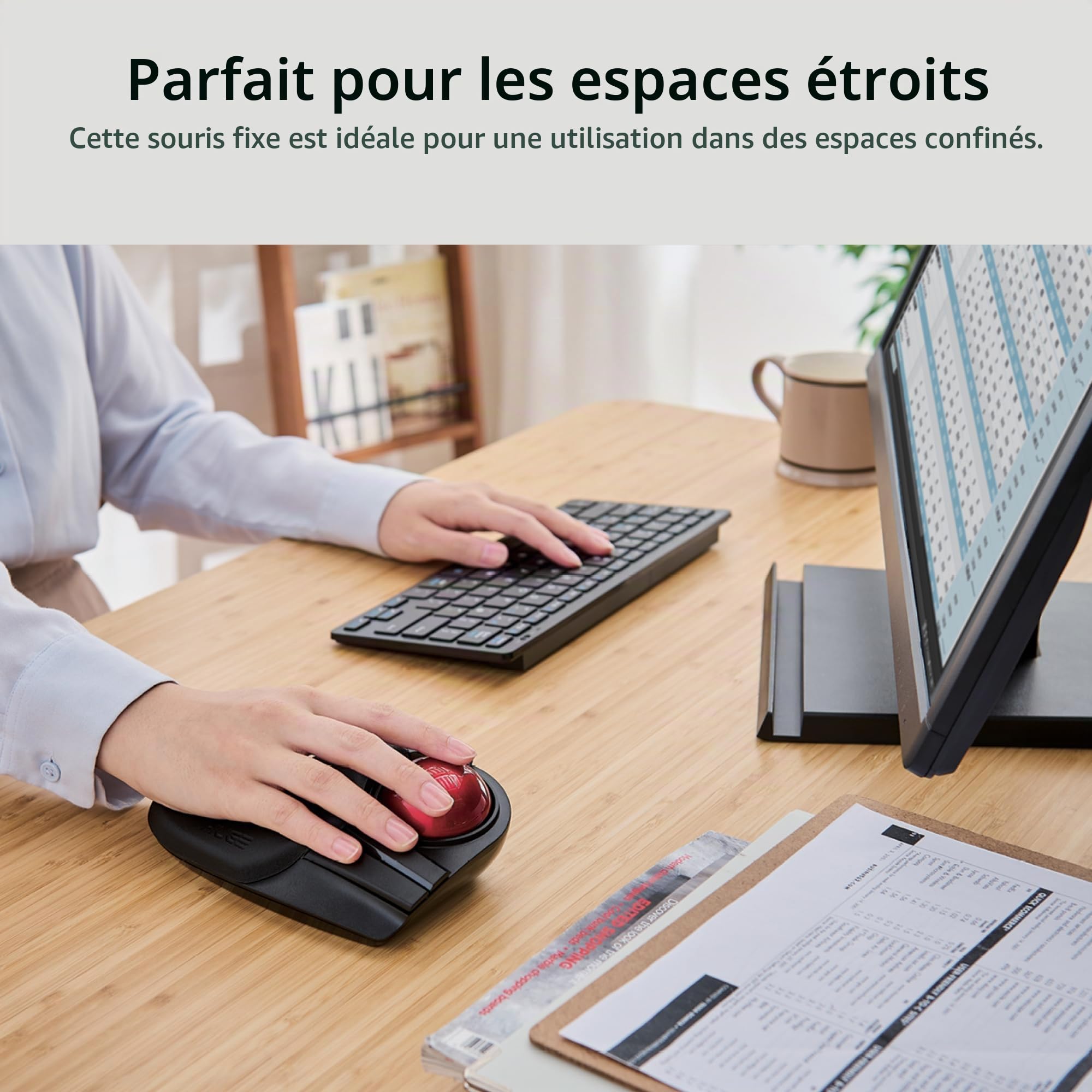 ELECOM Grande Souris trackball, sans Fil 2,4 GHz, contrôle des Doigts, Fonction 8 Boutons, Repose-Poignet attaché, Boule Rouge Lisse de 52 mm, Windows11, MacOS (M-HT1DRBK)