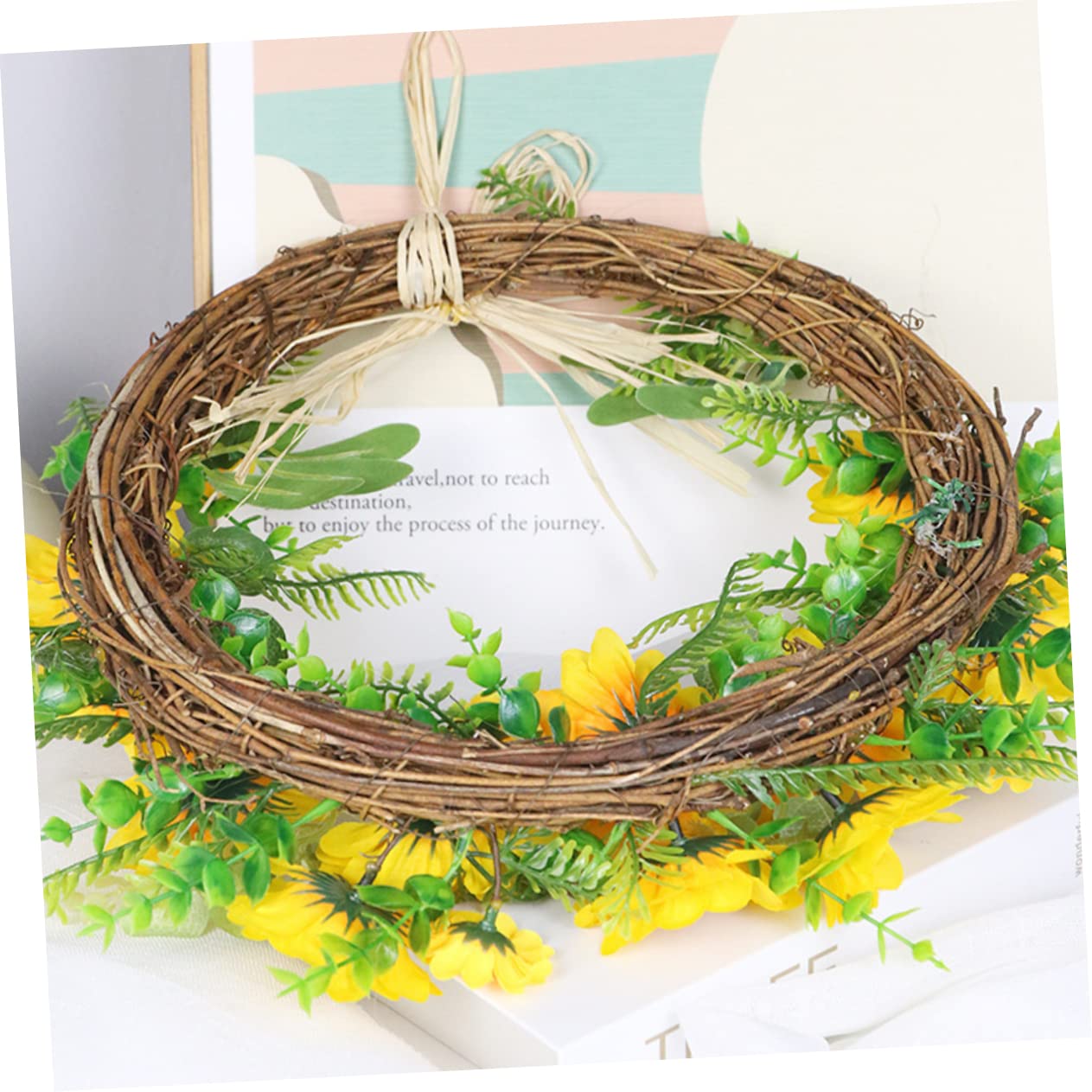 Amosfun Künstlicher Sonnenblumen Kranz Wandkranz Retro Türkranz Landhausstil Gelbe Blume Girland Kranz Ostern Frühling Herbst Dekoration Willkommen Zeichen für Hochzeit Party Haustür Garten