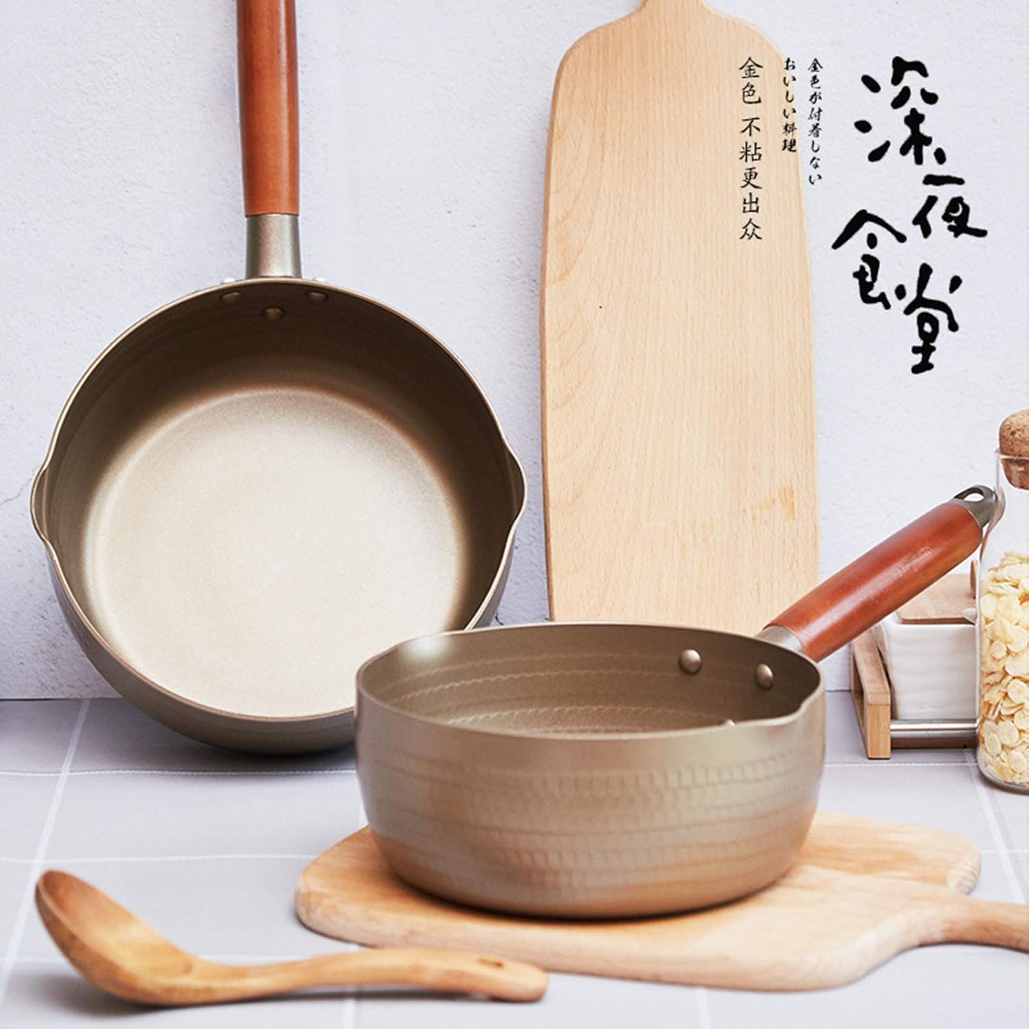 Cooking Pot, Traditional Pot Aluminum Alloy Stainless Steel Cooking Pot Milk Sauce Pan Wooden Handle Special Milk Pot, Gold-Gold||20cm