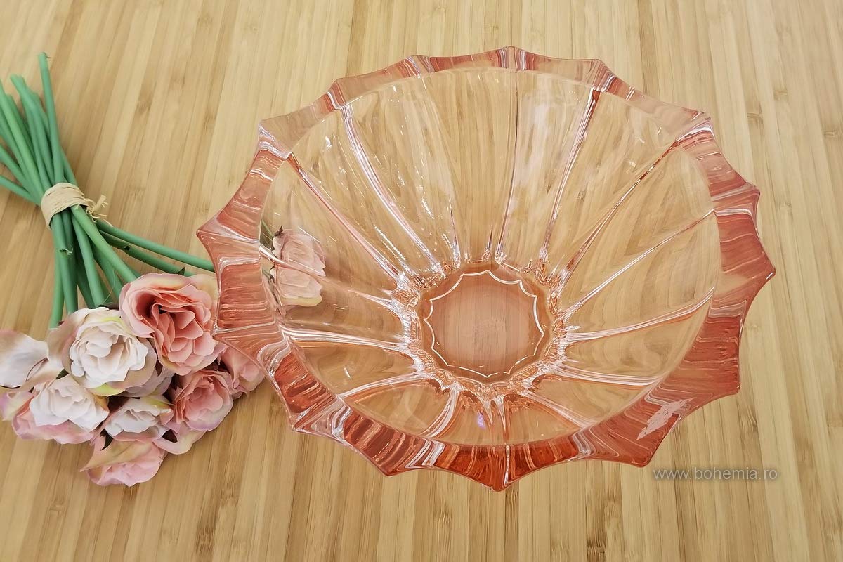 Amazon｜チェコ ボヘミアンクリスタルガラスボウル-花瓶 8インチ