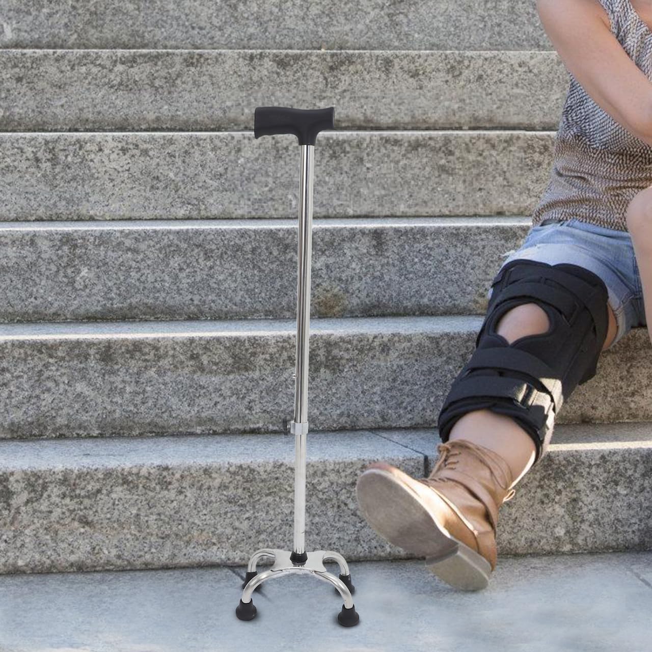 Didiseaon Stampelle ergonomiche antiscivolo con base piatta a quattro punte in acciaio inox per uso interno per anziani e individui con difficoltà di mobilità