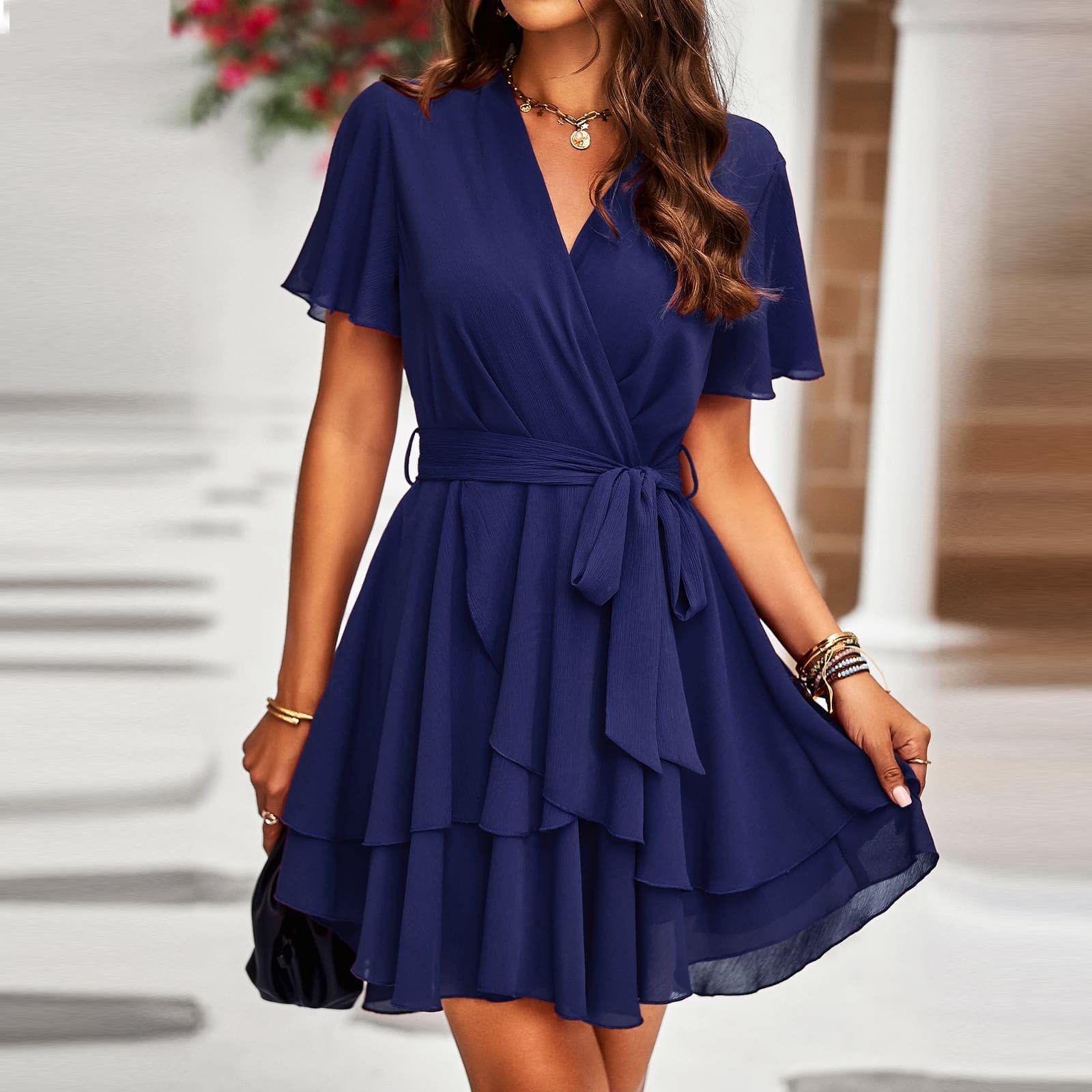 TcIFE Robe décontractée pour femme - Col en V profond - Manches courtes - Ceinture nouée - Volants - En mousseline de soie - Mini robe patineuse