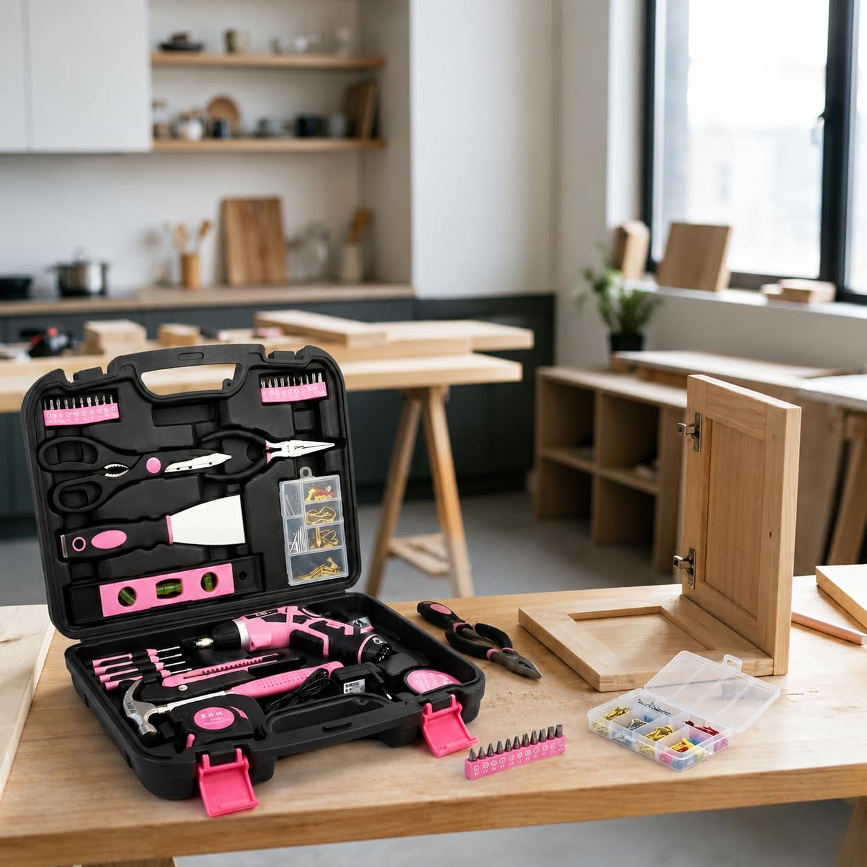 P & K 135-teiliges Werkzeugset im pinken Koffer – Ideale Geschenkidee für DIY-Enthusiasten und Reparaturarbeiten