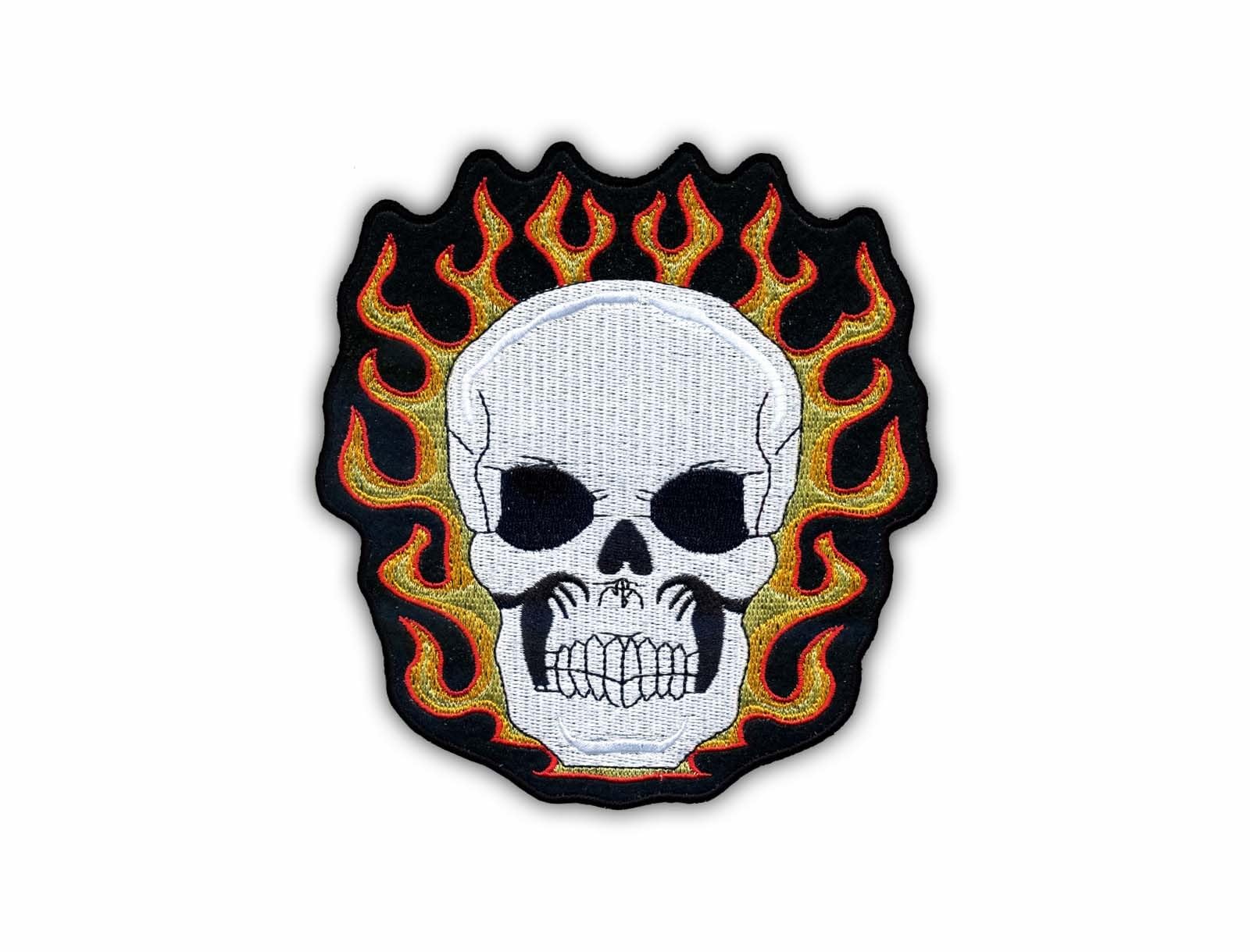 Set di 4 toppe ricamate con teschio in fiamme, termoadesivo/termoadesivo