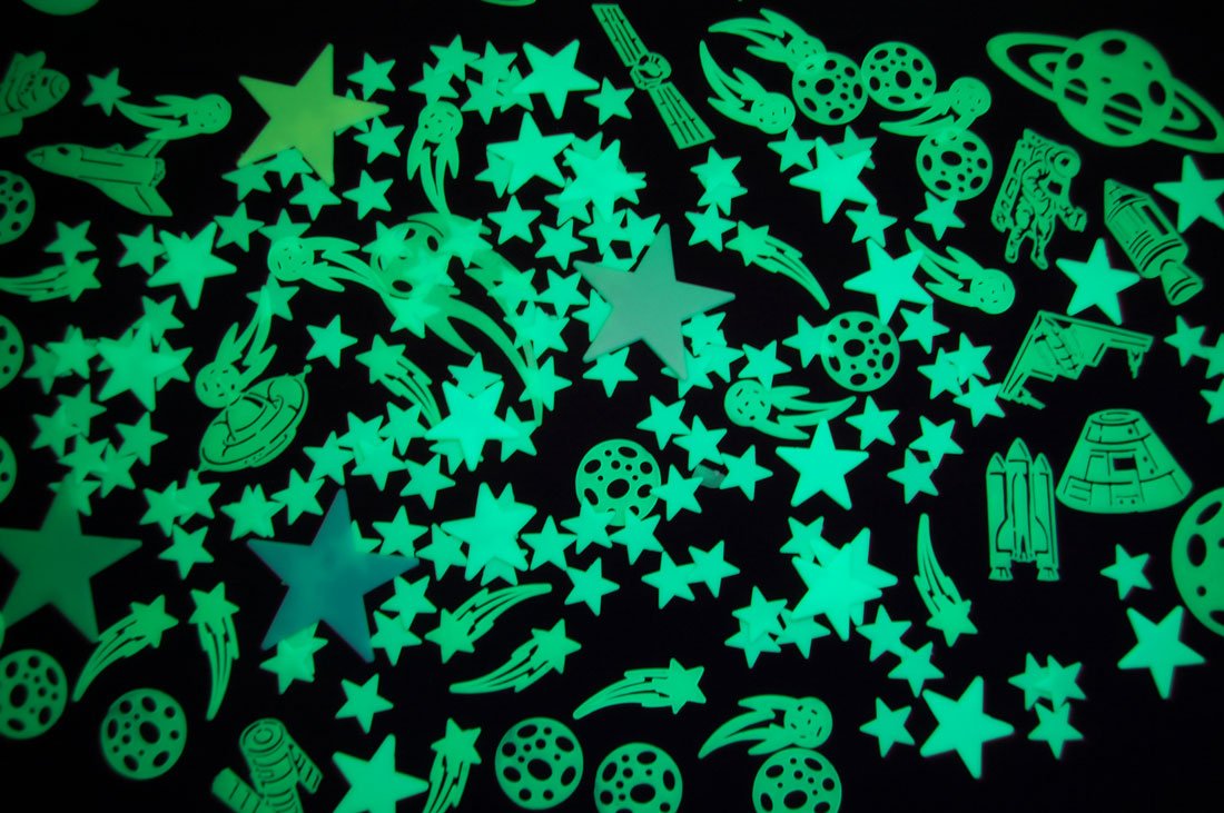 DirectGlow LLC 200+ Piece Super Glow in the Dark Stars Set with Projector Light