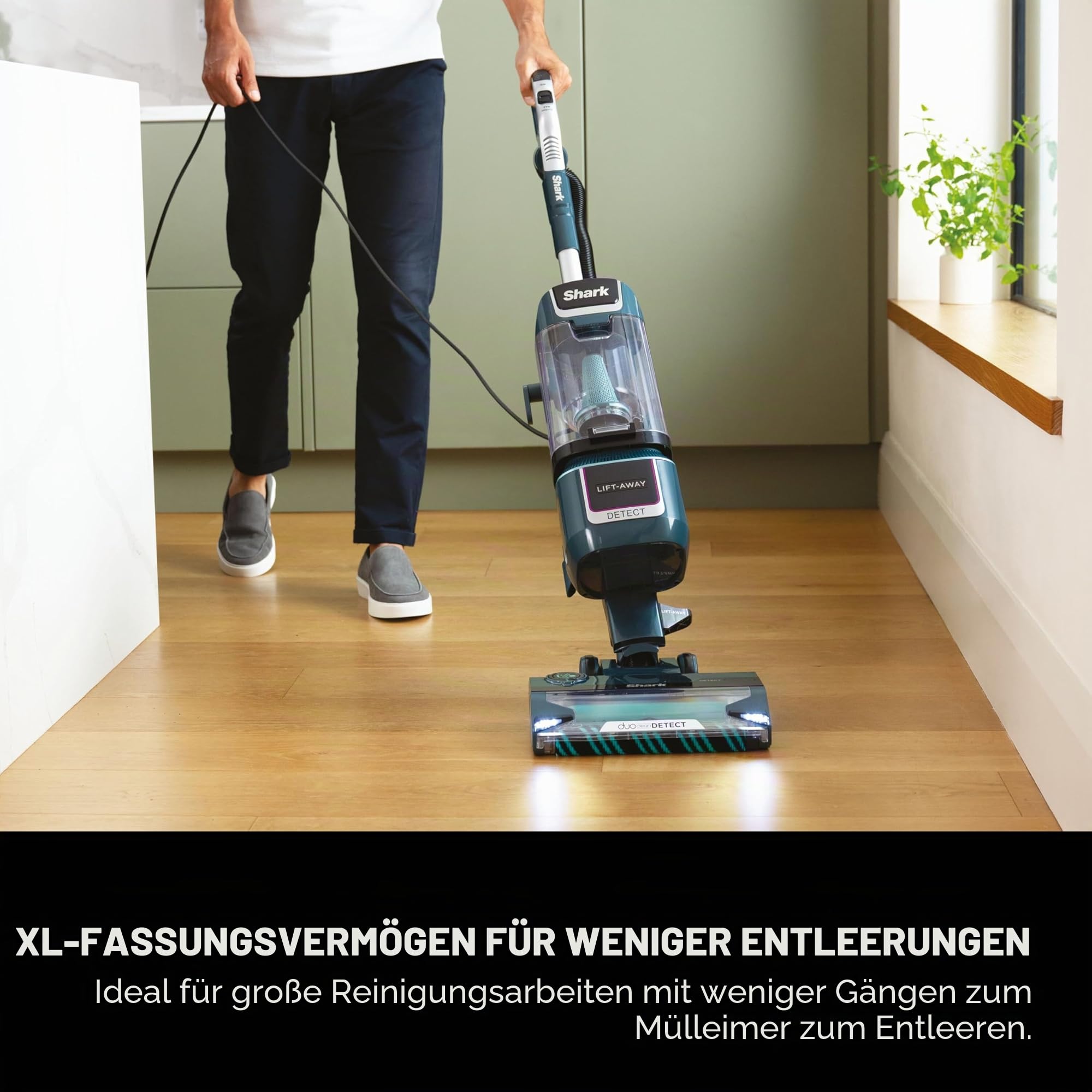 Shark Detect XL Vertikaler Staubsauger, kabelgebunden, Ultra leistungsstark, zum Aufsammeln von Haustierhaaren, DuoClean, Richtungserkennung, antiallergisch, XL-Staubbecher 2,5 l