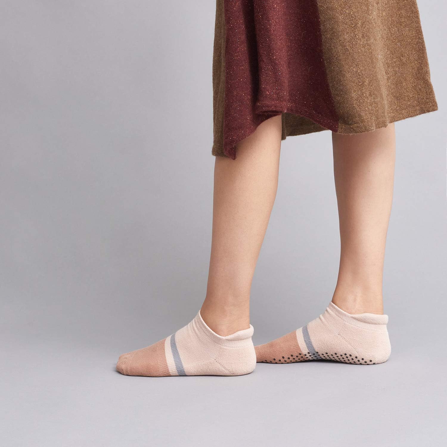 Non Slip Grip Ankle Socks for Yoga, Pilates, Barre, Barefoot training and Running