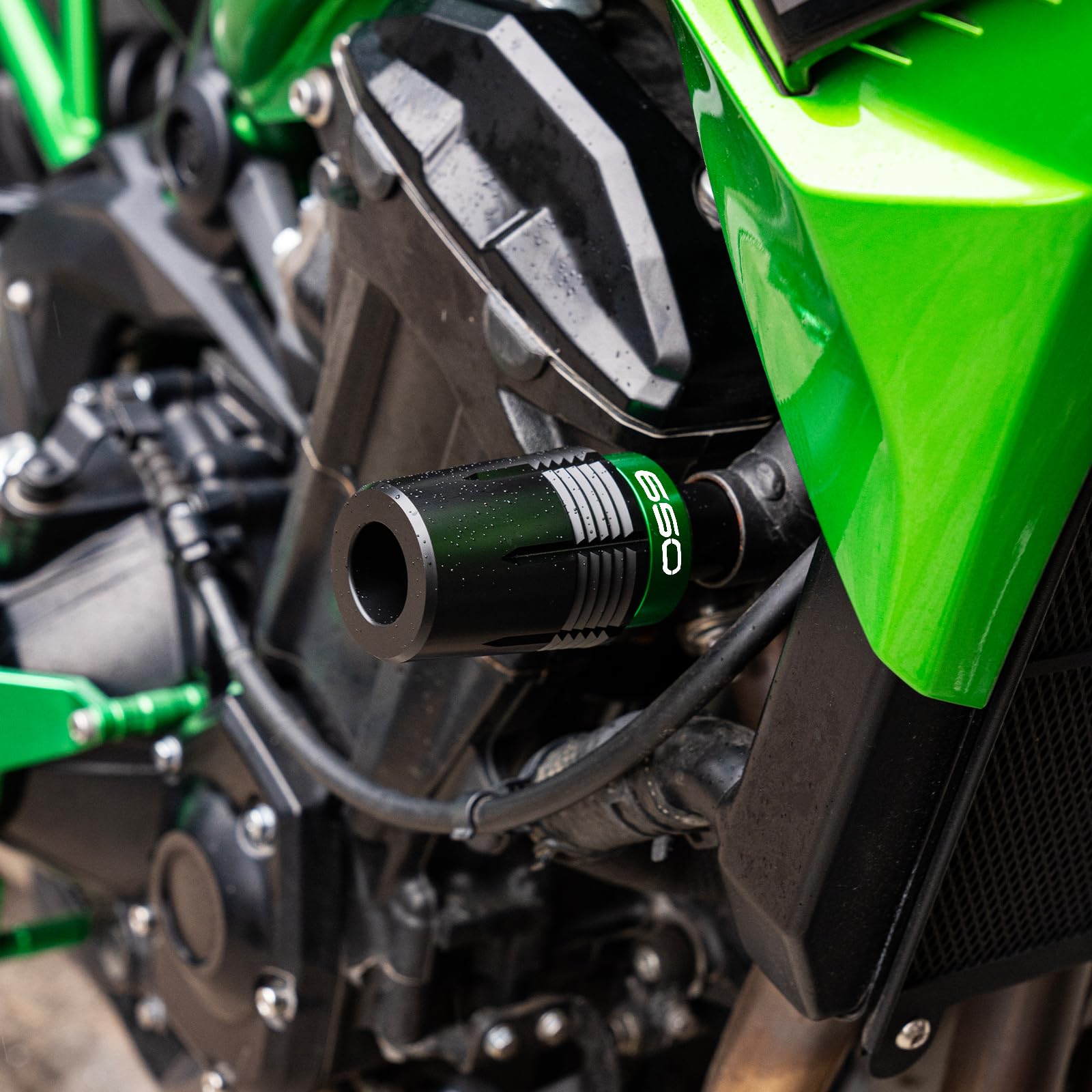 2025 Protezione Anticaduta Per Kawasaki Z650 Ninja 650 KRT Ninja650 2017-2024 Z650 RS Tamponi per moto Protezione Anticaduta Paratelaio (Verde)
