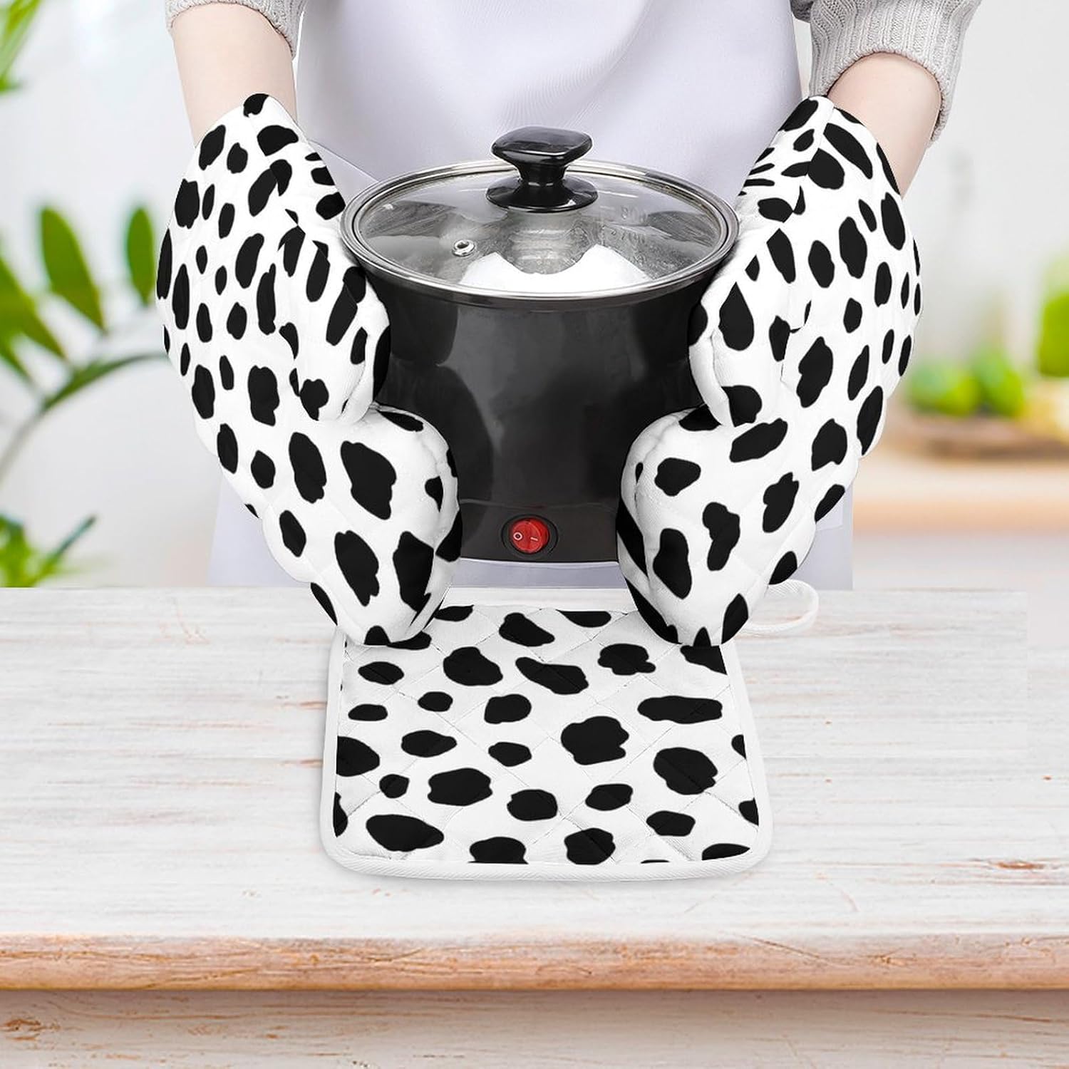 Dalmatian Print Print Oven Mitts and Pot Holders 3 Piece Sets Heat Resistant Gloves Hot Pads Potholders for Kitchen Baking Cooking