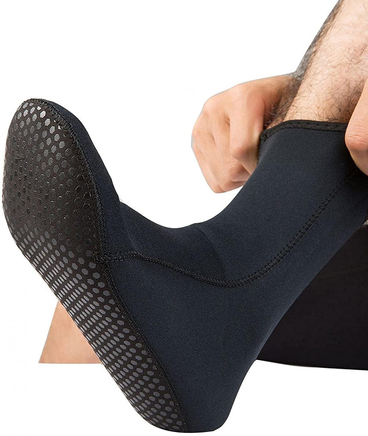 Chanskyu Neoprene Socks, 3mm Beach Socks for Snorkeling Fishing Water Sports Beach Volleyball Soccer Premium Glued and Blind Stitched TECH. Sand-Proof and Keep Warm Durable for Men Women (BLACK, XS)