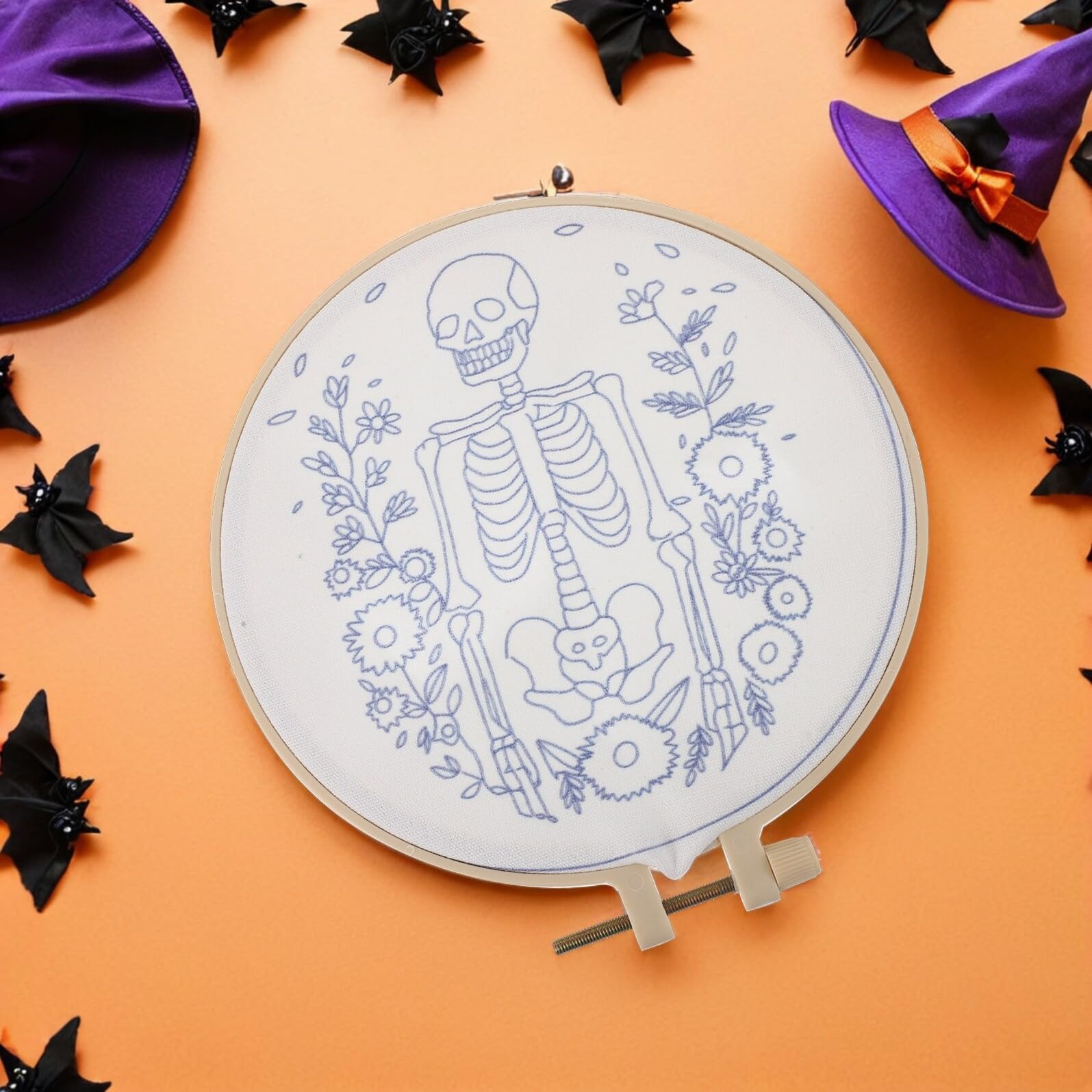 MUELODSIC Kit de Bordado DIY de Halloween para Principiantes 4 Patrones con Hilos Incluidos Tela para Bordar Juego Completo para Manualidades Creativas y Decoración Festiva