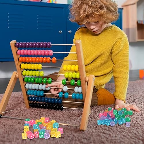 Miniatura 4 de Juego de 200 dados pequeños de 0.197 pulgadas con 1 bolsa de terciopelo, juego de dados de 6 caras, mini dados transparentes de colores, esquina