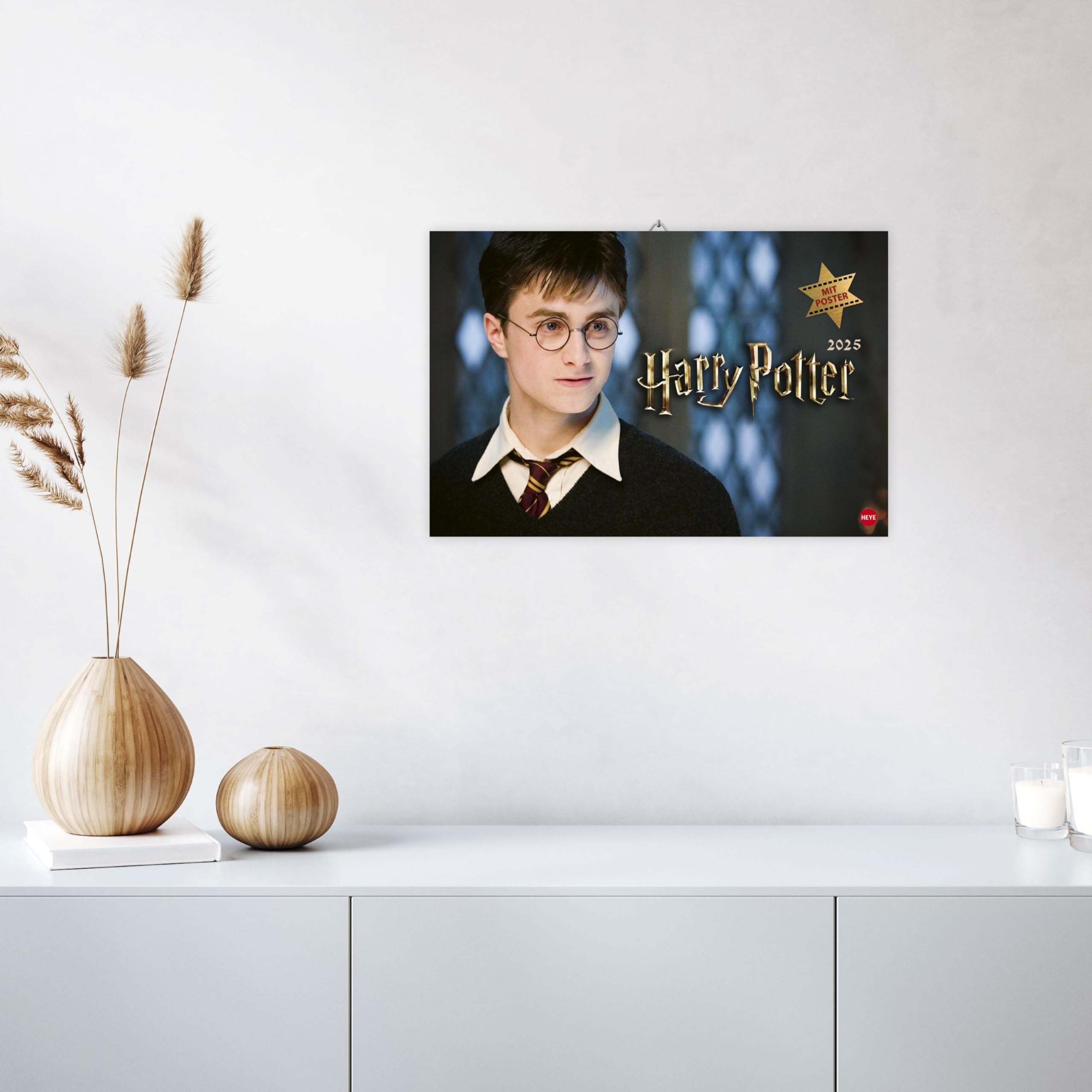 Harry Potter Broschur XL Kalender 2025: Wandkalender mit fesselnden Filmszenen aus den Harry Potter-Filmen. Broschürenkalender 2025 mit Poster zum Heraustrennen.