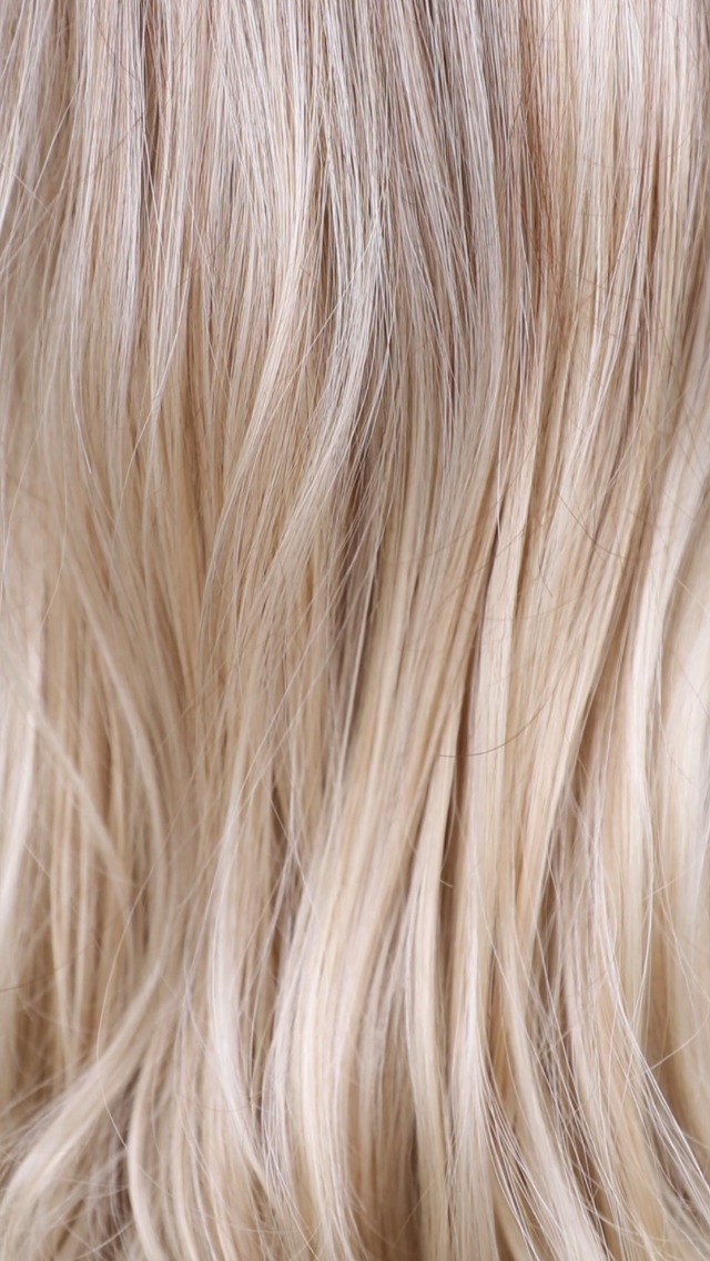 EMMOR Perruques Ombré Blonde pour Femmes Longues Bouclées avec Frange en Fibres Synthétiques Résistantes à la Chaleur Perruques Quotidiennes d'Aspect Naturel