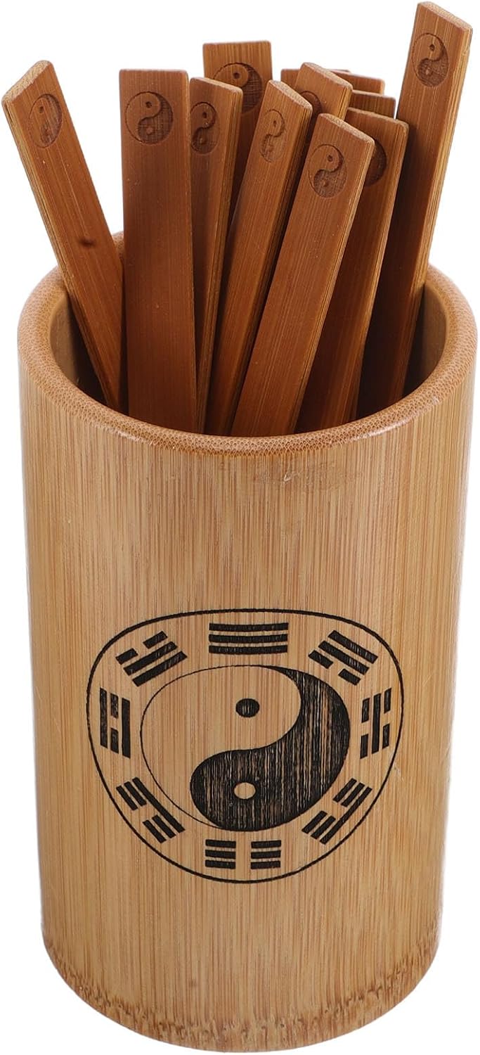 Portable Fortune Telling Sticks with Decorative Wooden Bucket for Feng Shui Harmony and I Ching Learning, Traditional Chinese Divination Tool for Office and Outdoor Use