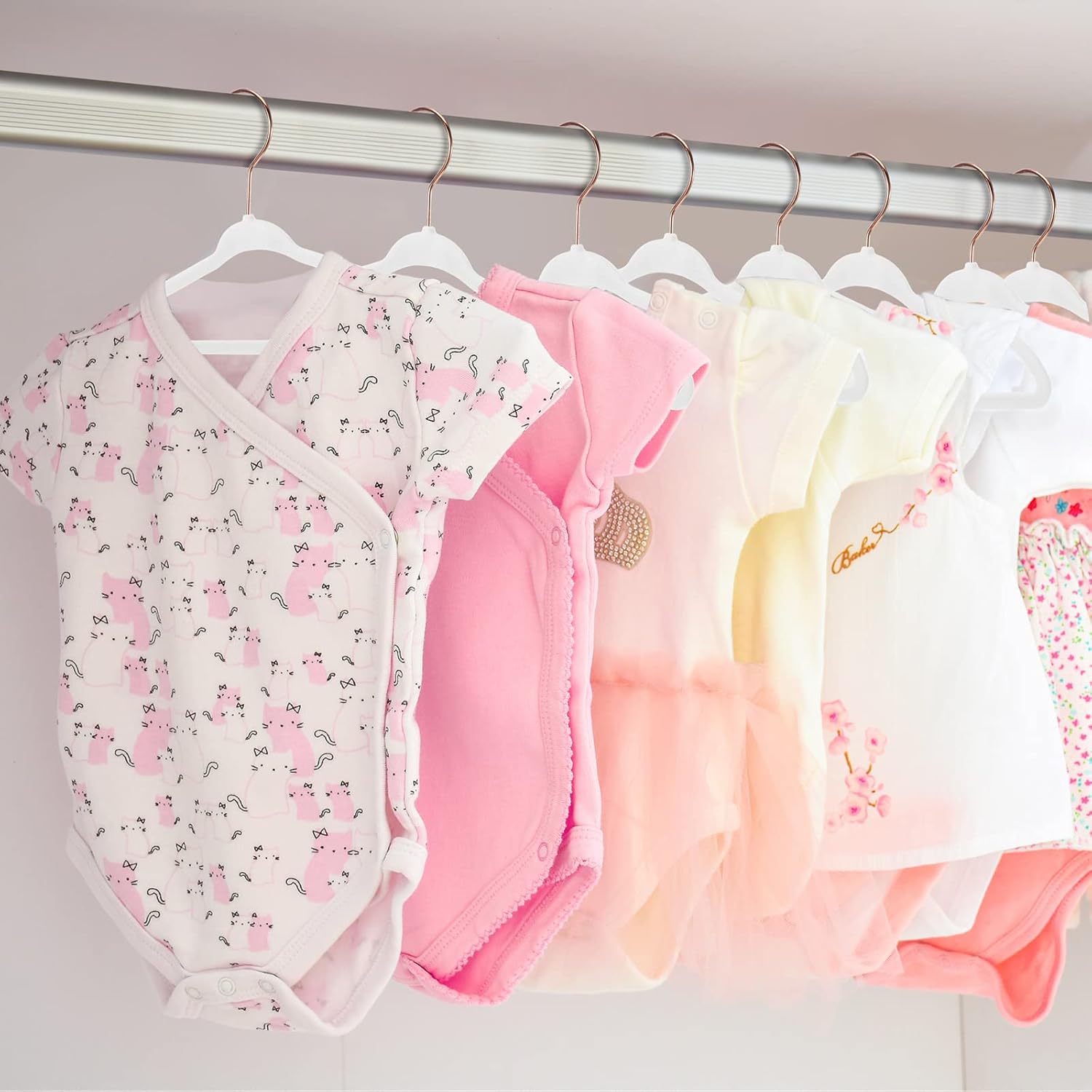 Amyhill 100 Pack Velvet Hangers Bulk Non Slip Clothes Hangers Durable Newborn Velvet Space Saving Infant Nursery Newborn Toddler(Baby,White)