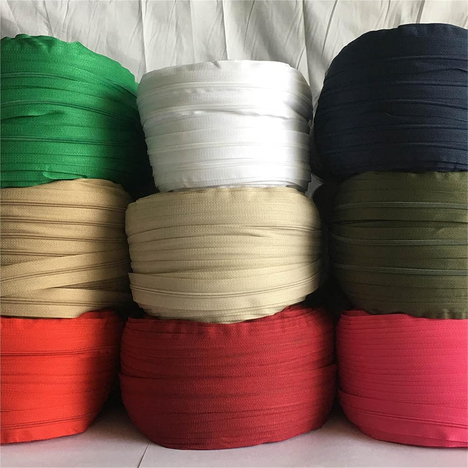 Sewing Zippers 40 Pieces with Lock Zipper 5/20 Meters S Size Long Nylon Zippers Rolls Slider for Sewing Accessories(Color 15,20 Meter 40 Slider)