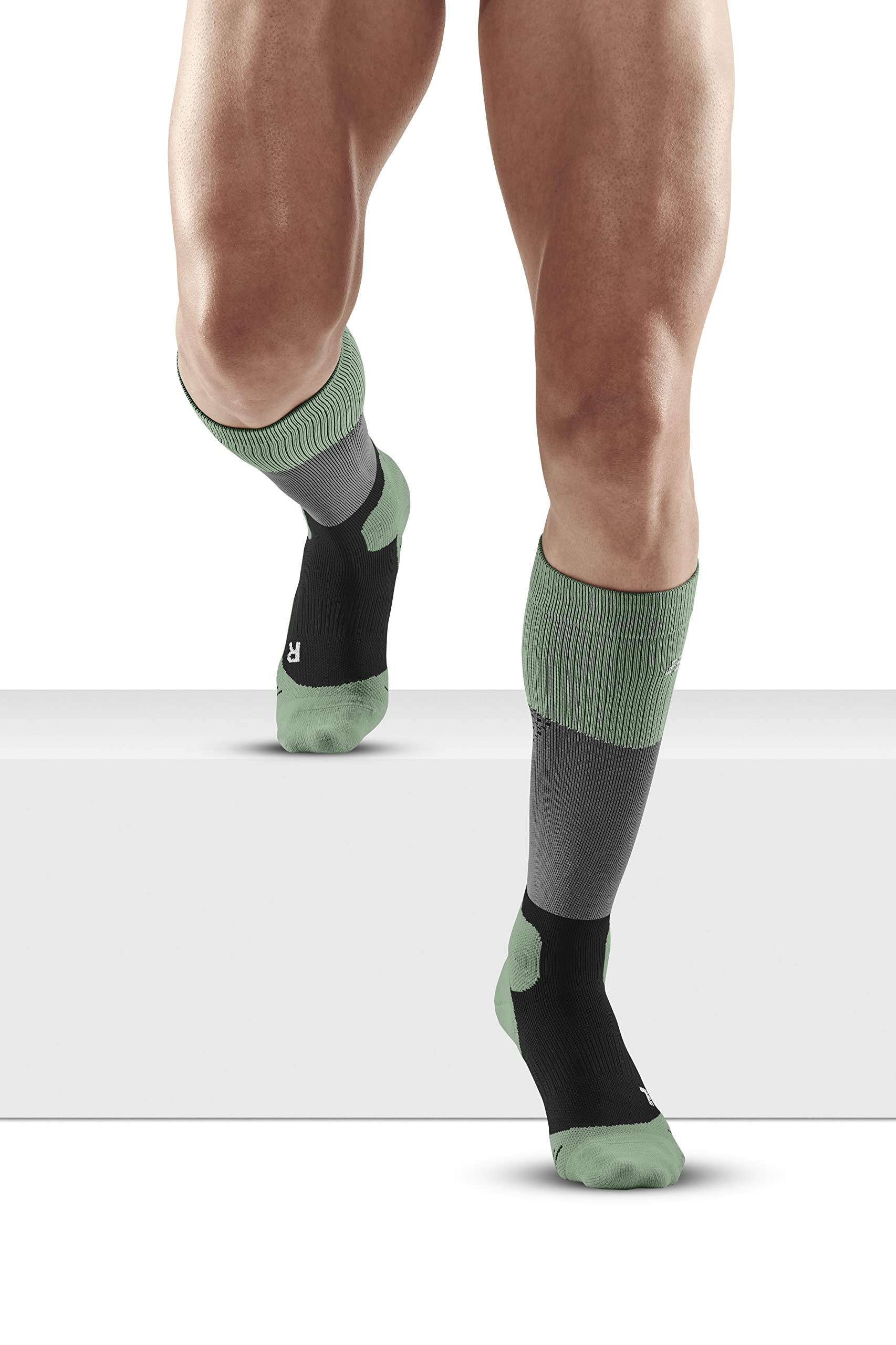 CEP Merino Wandersocken Herren – atmungsaktive Wander Socken mit Polsterung – gepolsterte Socken für Trekking, Outdoor und lange Touren, hoher Komfort