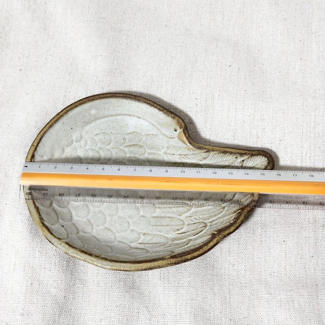 Amazon.co.jp: よしざわ窯 oldwhite 白鳥の小皿1客 ＜金彩＞ : ホーム