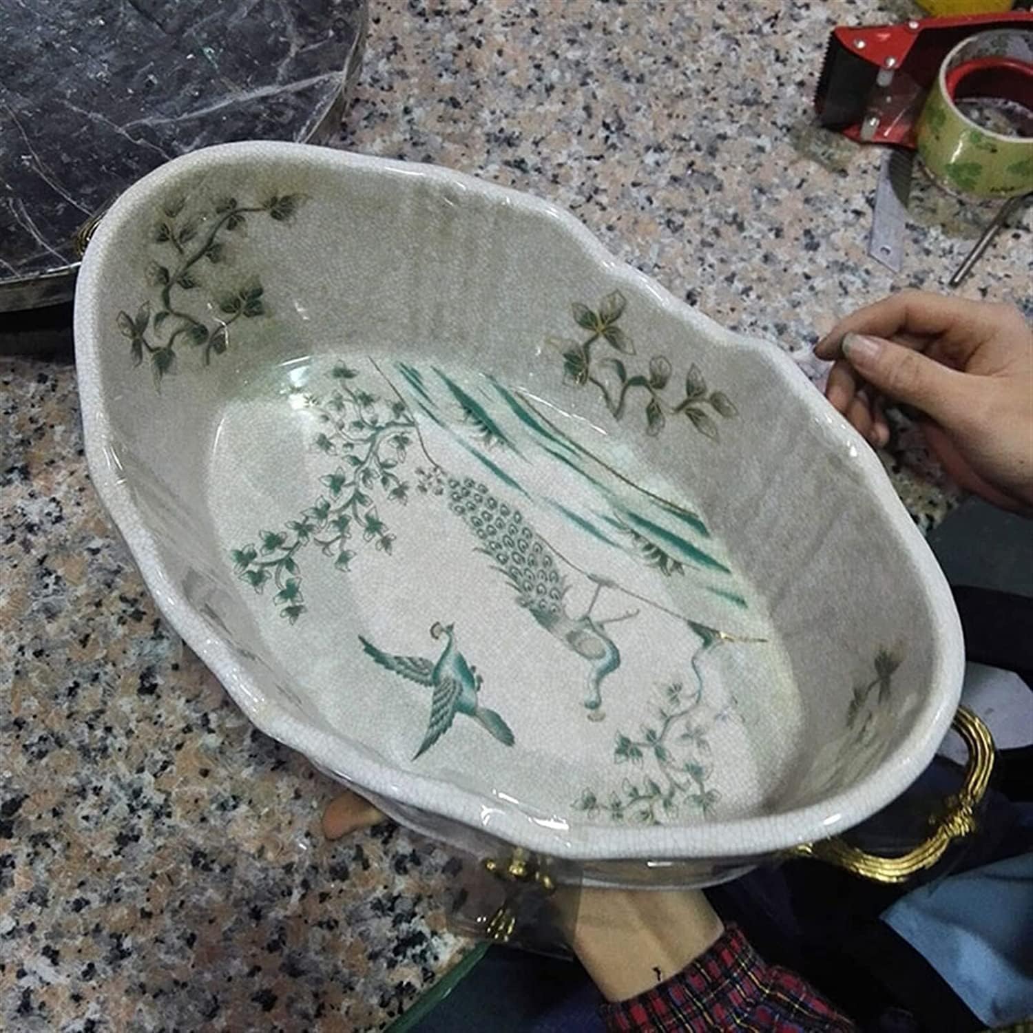 中国　大明宣徳年製　古銅宣徳銅　神獣双耳瓶　花入　時代箱付　F　R7894B 中国 大明宣徳年製 古銅宣徳銅 神獣双耳瓶 花入 時代箱付 F R7894B