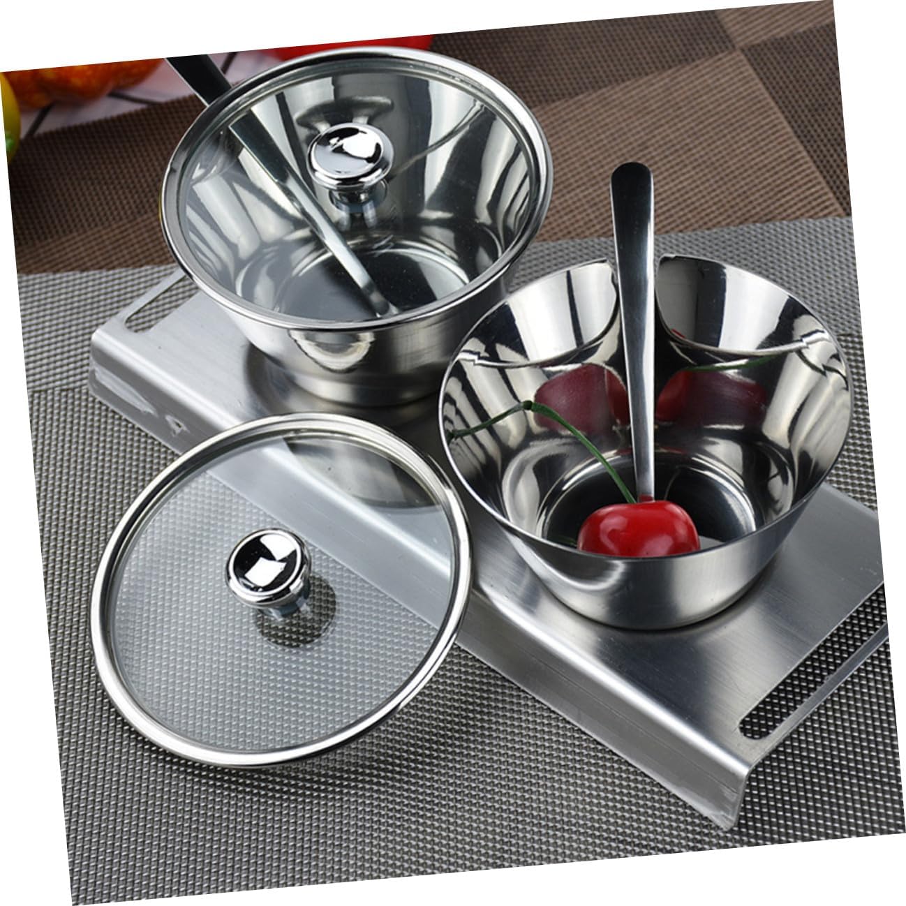 250ml 304 Stainless Steel Seasoning Pot with Lid, Household Kitchen Condiment Container, Spice Storage Jar for Cooking and Dining