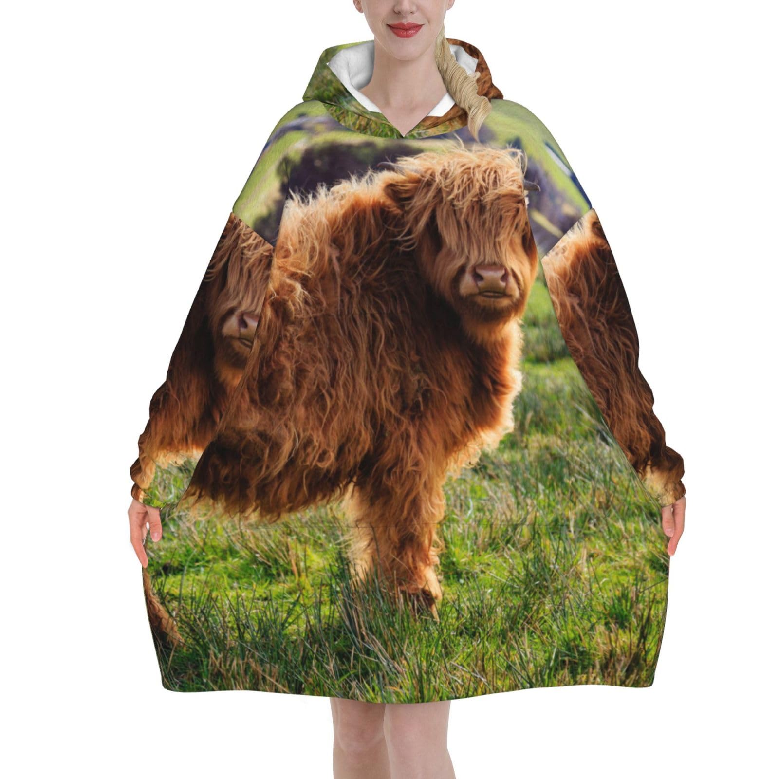 Funny Highland Cow Oversized Women's Wearable Blanket Hoodie, Flannel Pullover Blanket, Blanket Sweatshirt