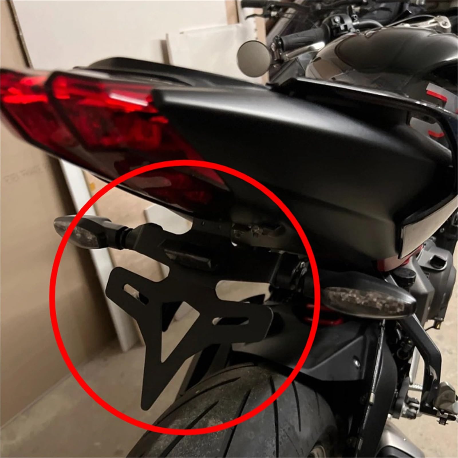 Portatarga Per Moto Con Portatarga Corto E Luce LED Integrata Per T&riu&mph Street Triple 765 2020-2024