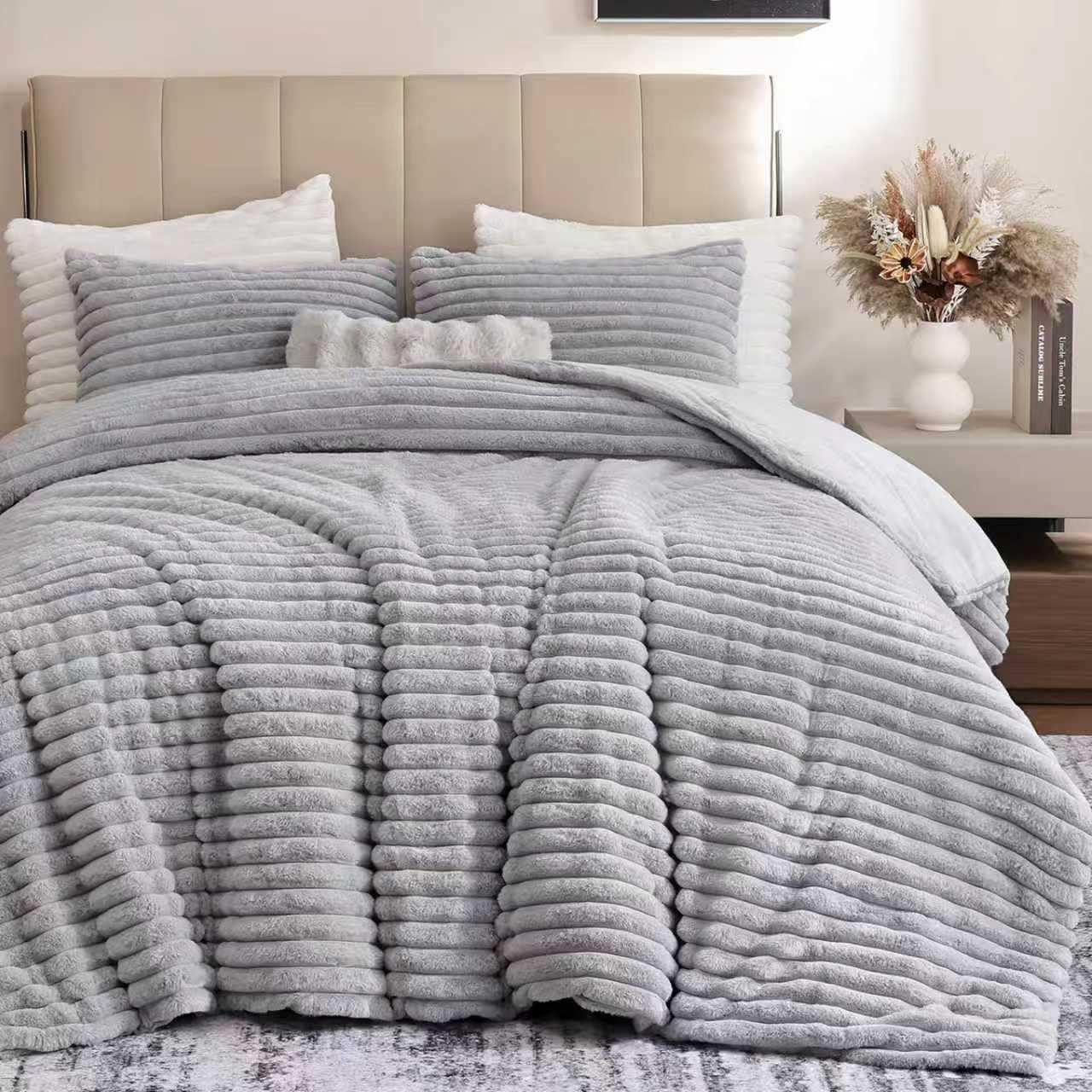 weigelia Fluffy Grey Queen Comforter Sets – Ultra Soft Plush Fleece Grey Comforter Queen Size, Luxury Fuzzy Bedding Comforter with 2 Pillowcases, Cozy Heavy Faux Fur Comforter Sets for All Season