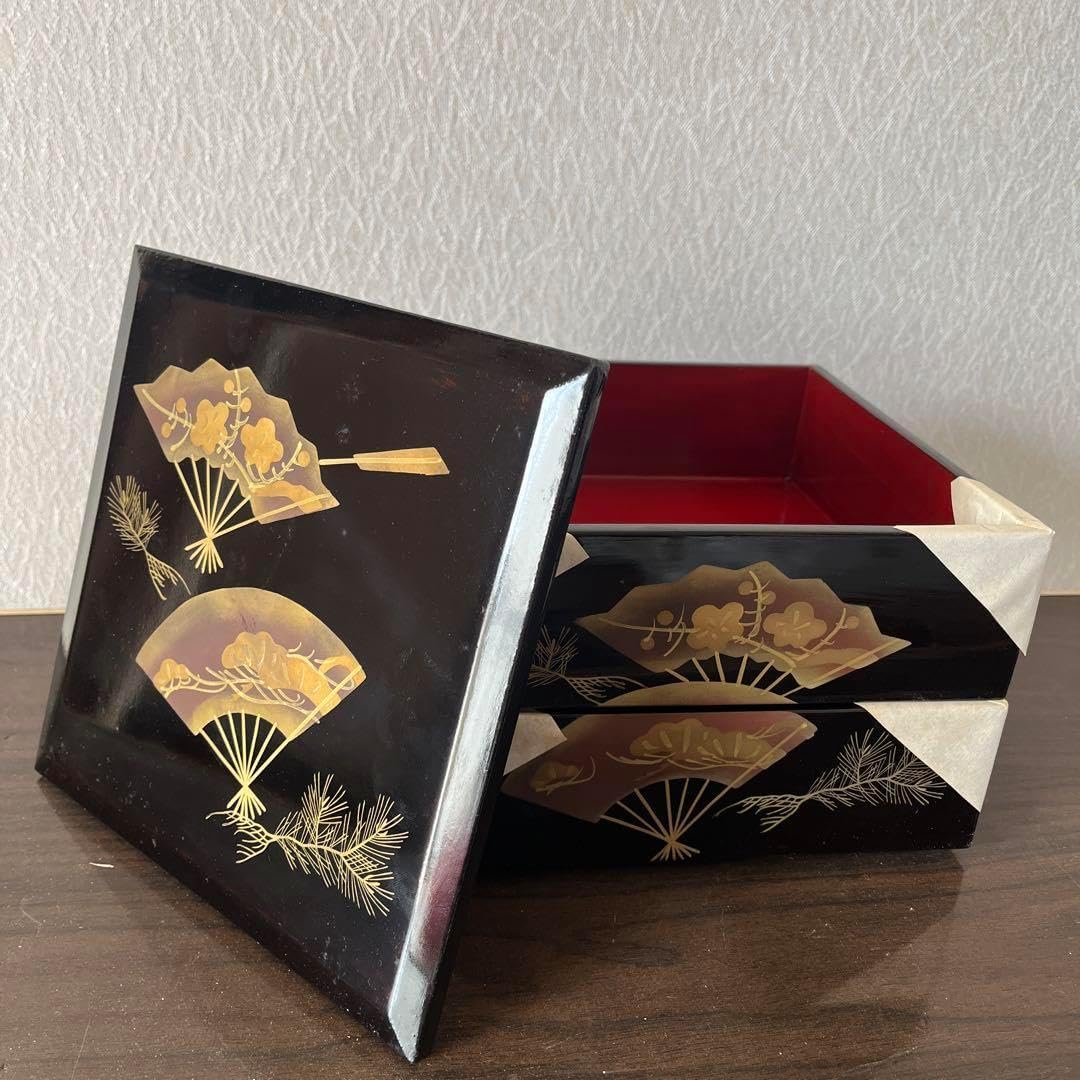 金箔装飾 二段重箱 漆器重箱 2段式 金箔装飾 器4枚 輪島塗】 金箔装飾 二段重箱 漆器重箱 2段式 金箔装飾 器4枚 輪島塗】