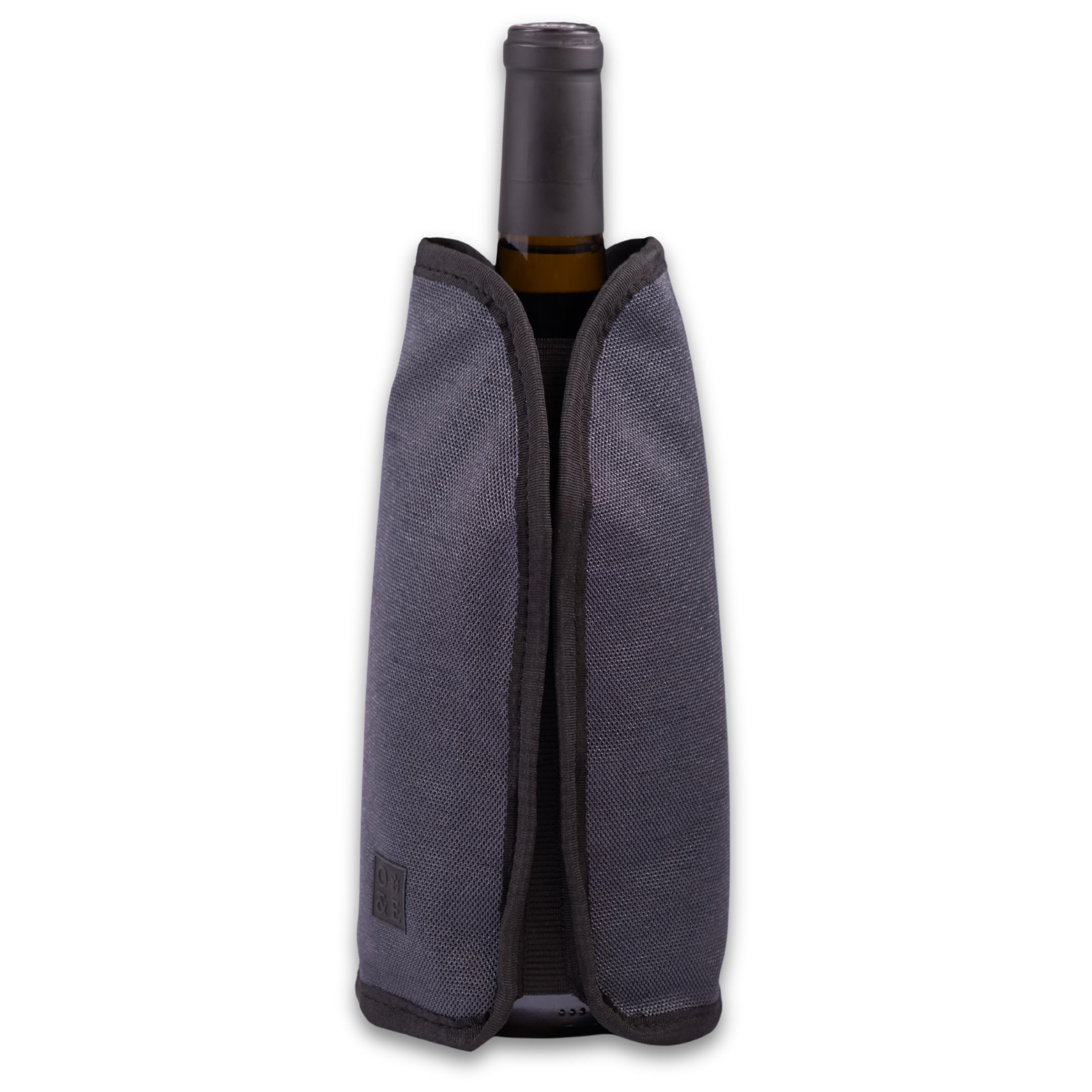 Wine Cooler Sleeve by Oak & Ember – Insulated Portable Bottle Chiller – Fits Wine & Champagne Bottles, Keeps Drinks Cold for Picnics, BBQs & Outdoor Entertaining (Charcoal Grey)
