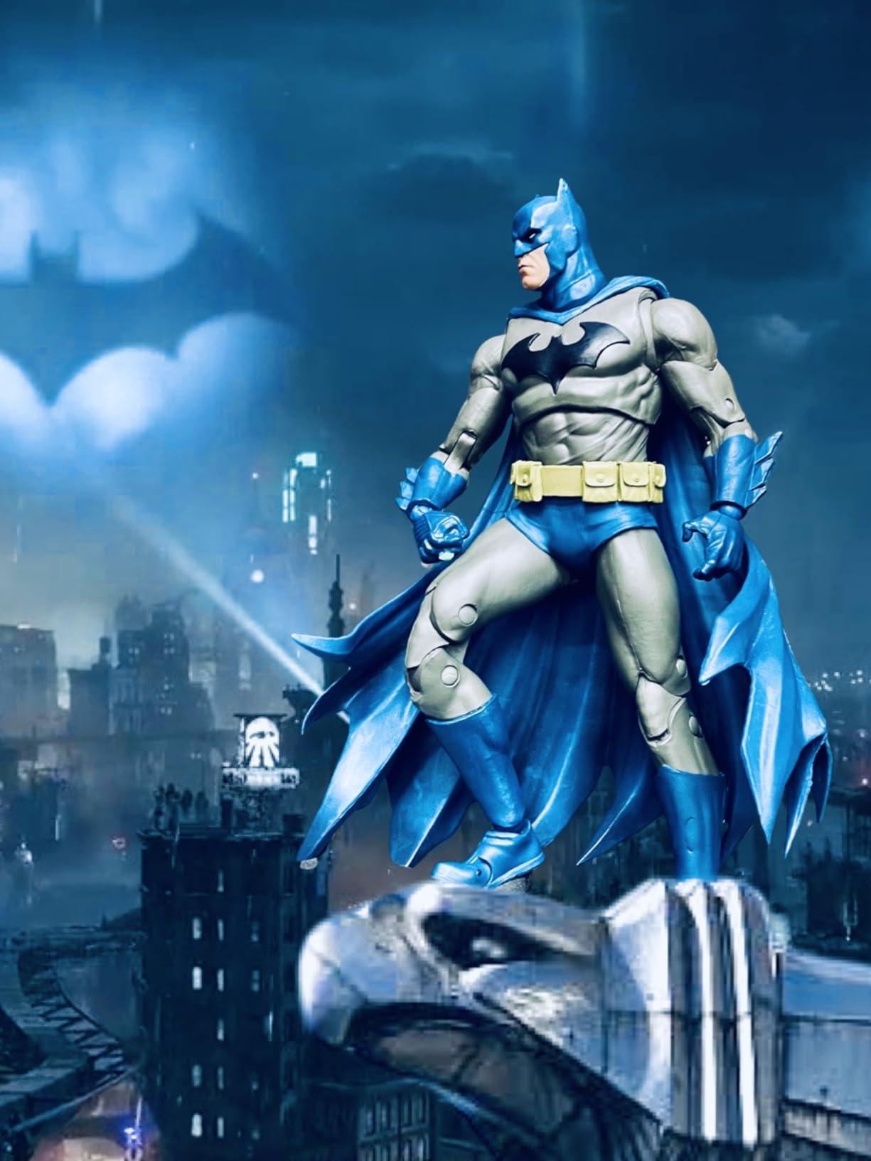 McFarlane Toys, 7-Inch DC Batman Hush Action Figure with 22 Moving ...