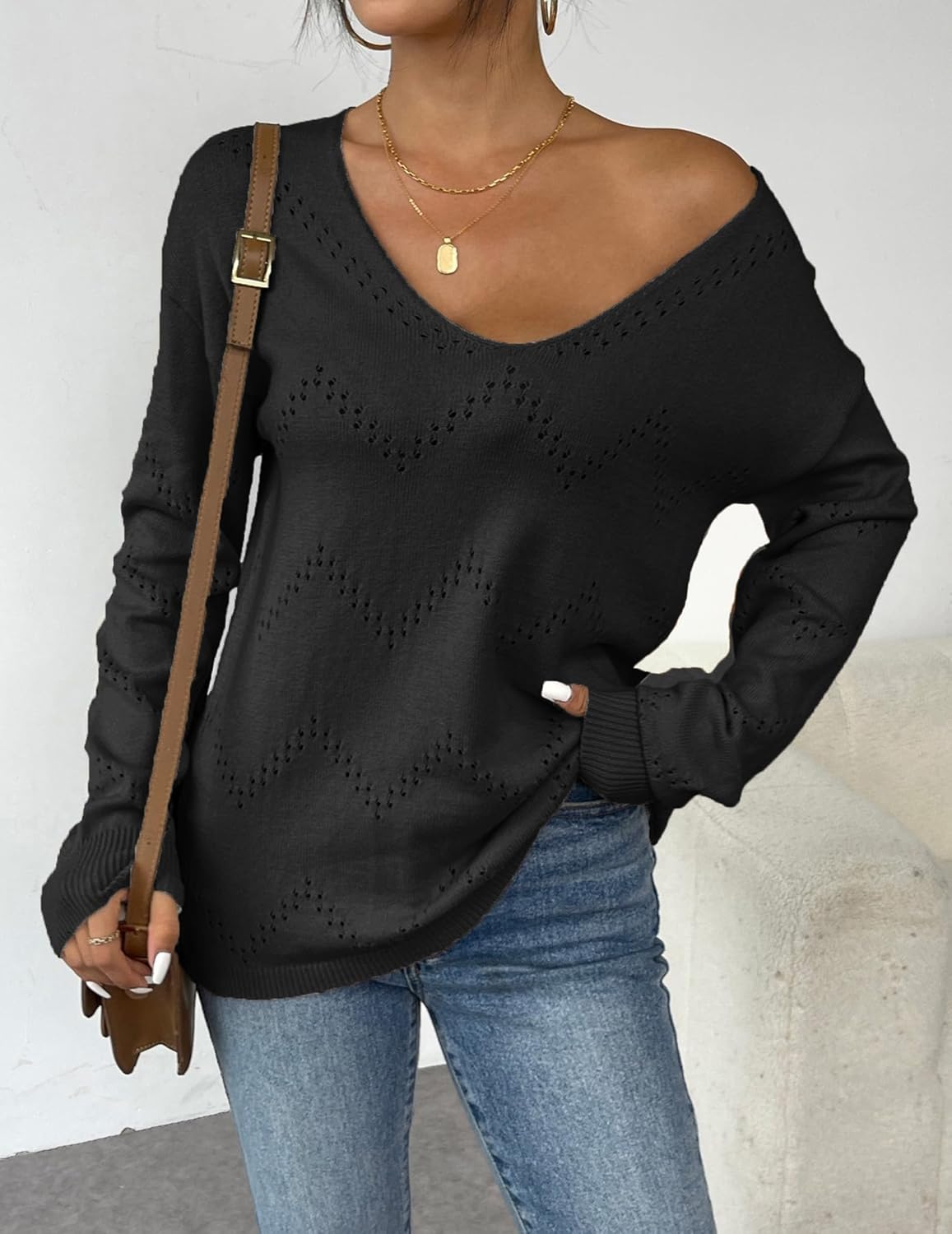 Zeagoo Womens Sweaters Fall Trendy Casual Long Sleeve Shirt Lightweight V Neck Off Shoulder Crochet Pullover Top Outfit - Image 3