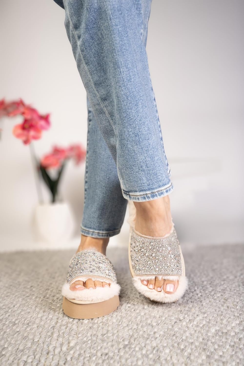 Corkys Footwear Hey Girl Its Official Women’s 1.75-Inch Platform Slipper - Featuring a Plush Faux Fur Lining, a Cushioned Insole, and a Trendy, Lightweight Design