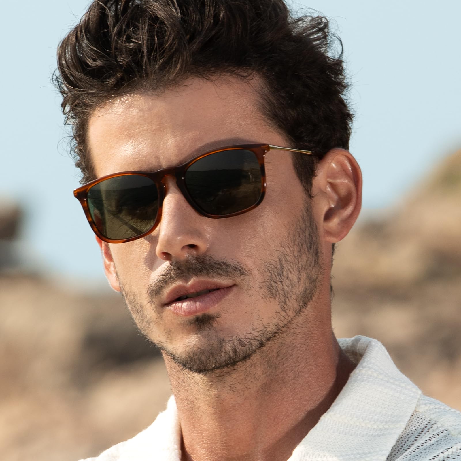 CARFIA Vintage Polarized Sunglasses for Men Women Lightweight Durable Design with UV Protection CA5200