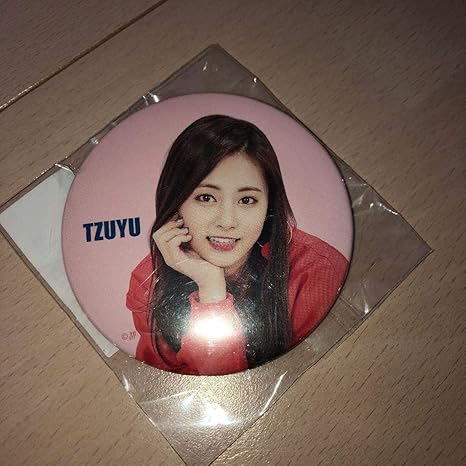 Amazon Twice 缶バッチ ツウィ キャンディポップ アイドル 芸能人グッズ 通販