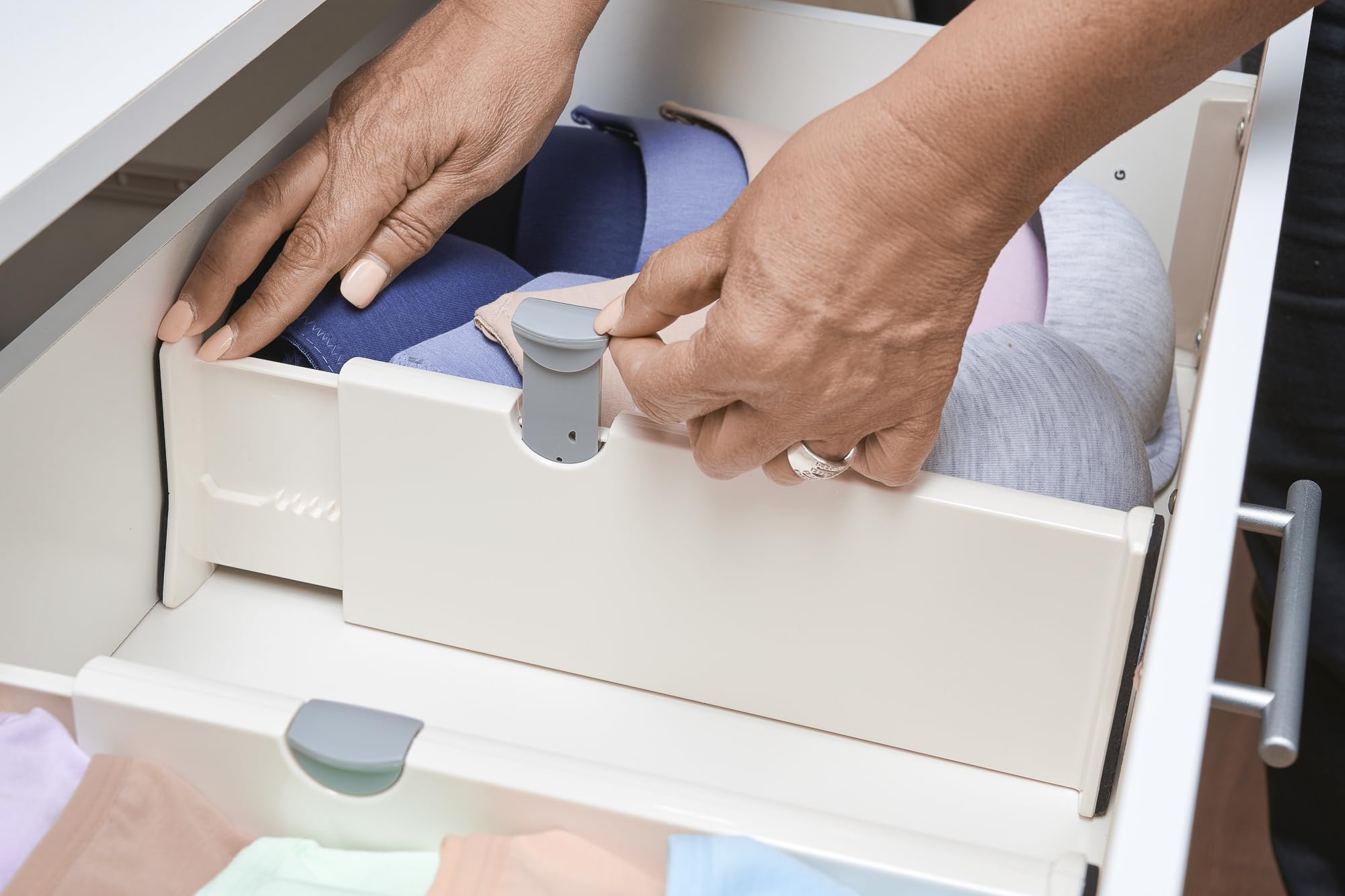 Lovonto Adjustable Drawer Divider Organizer, Expandable Dresser Organizer For Bedroom, Nursery, Kitchen Drawer Divider (14.9"-21" Long, 4.13" Height - 6 Pack) + Free Scented Sachet