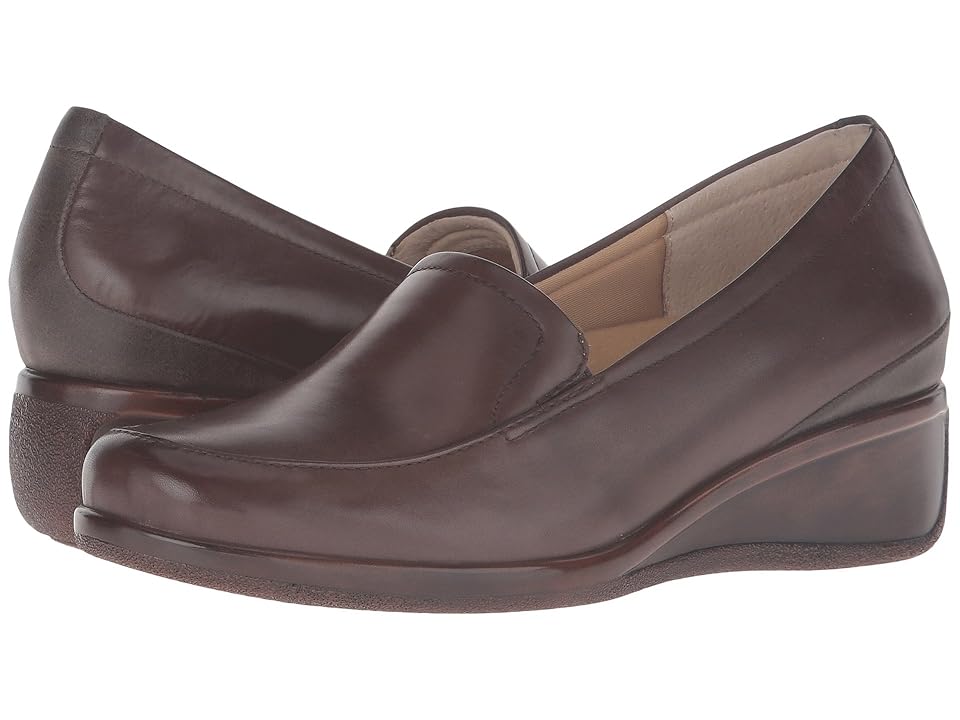 

Trotters Marche (Sage Tumbled Leather) Women's Slip on Shoes, Brown