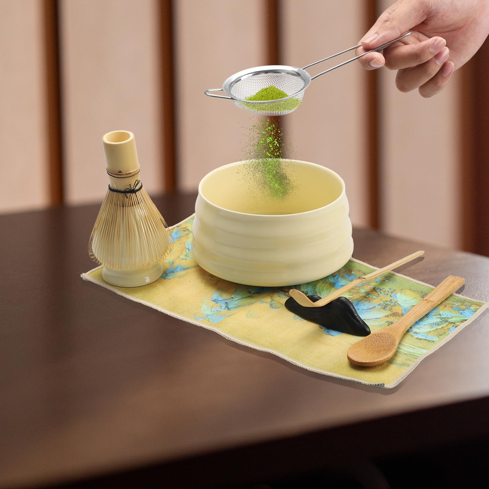 Set Matcha 8 Pezzi Set Tè Matcha con Frusta in Bambù Chasen, Ciotola Matcha, Setaccio e Cucchiaino – Kit Matcha Giapponese per Principianti, Set Accessori Premium Matcha (Giallo Latte)