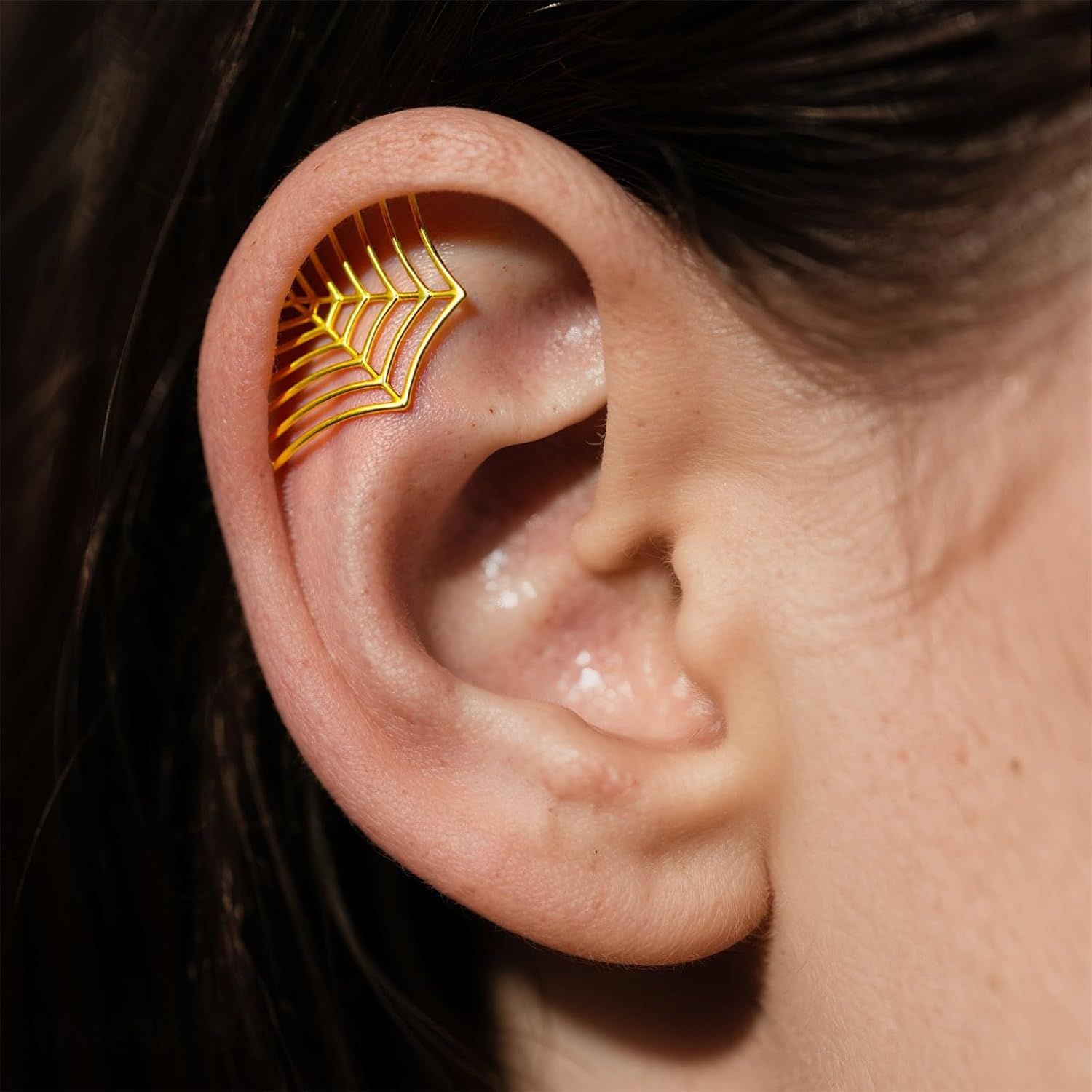 Gothic Spider Earrings for Women Minimalist Asymmetric Spider Web Spider Stud Earrings Punk Spider Web Cartilage Earrings Helix Piercing Earrings Halloween Jewelry Accessories - Image 2