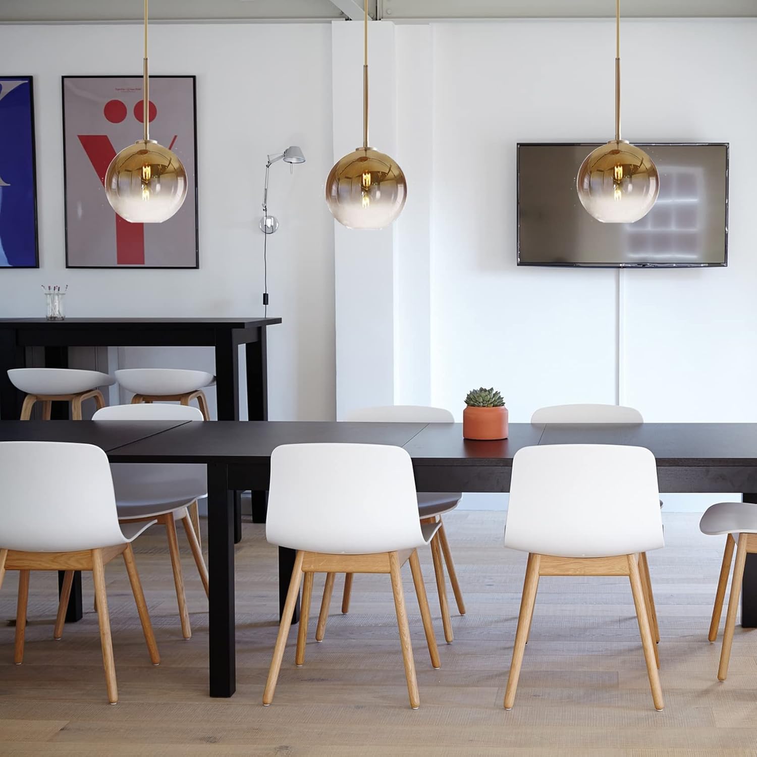 EKSED Lámpara Colgante Moderna de Vidrio con Casquillo E27, Pantalla Esférica de 25 cm para Techo, Ideal para Isla de Cocina o Comedor (Dorado, 1 Luz)