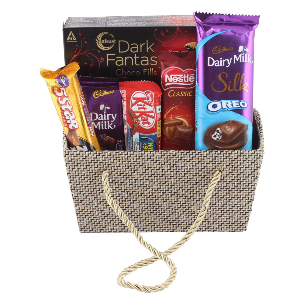 Astonished Retail Assoretd Chocolates with Handle Basket | Chocolate Gift Hamper for Rakhi, Diwali, Christmas, Birthday, Anniversary, Holi, New Year | Chocolates with Beautiful Designer Basket, 1 (B08L1S3YVL) Amazon Price History, Amazon Price Tracker