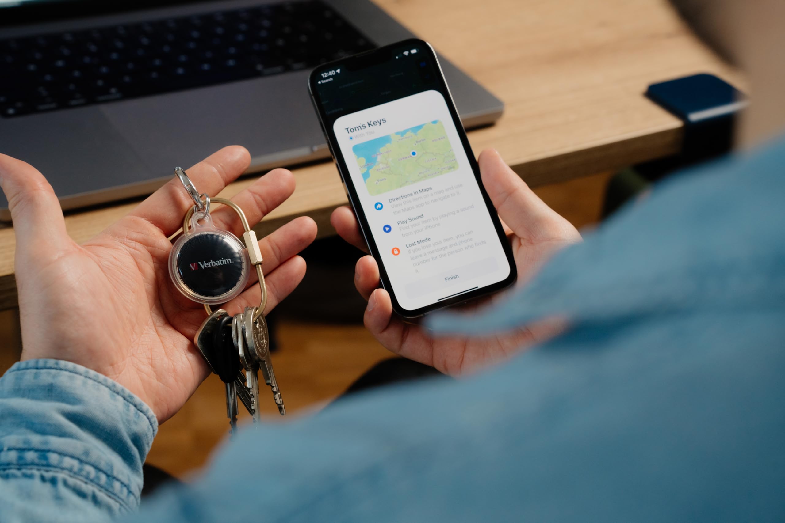 Verbatim My Finder Coin - Juego de 3 rastreadores Bluetooth para Llaves, Mochila, Maleta, Cartera y Co, Compatible con Apple ¿Dónde está?, con batería reemplazable y Funda Protectora