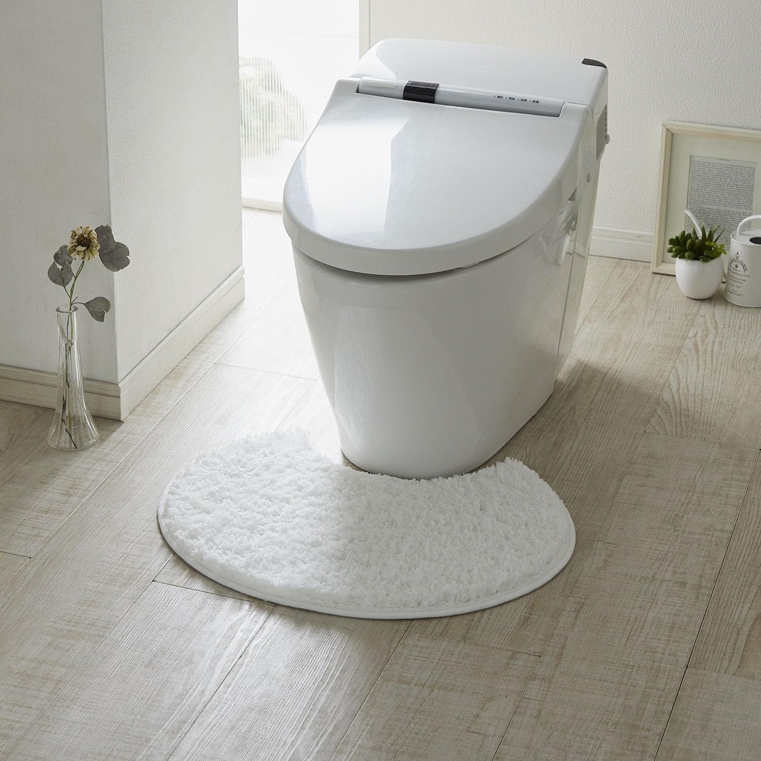 Amazon｜[ベルメゾン] トイレマット 洗える マット ホワイト ミニ(円形