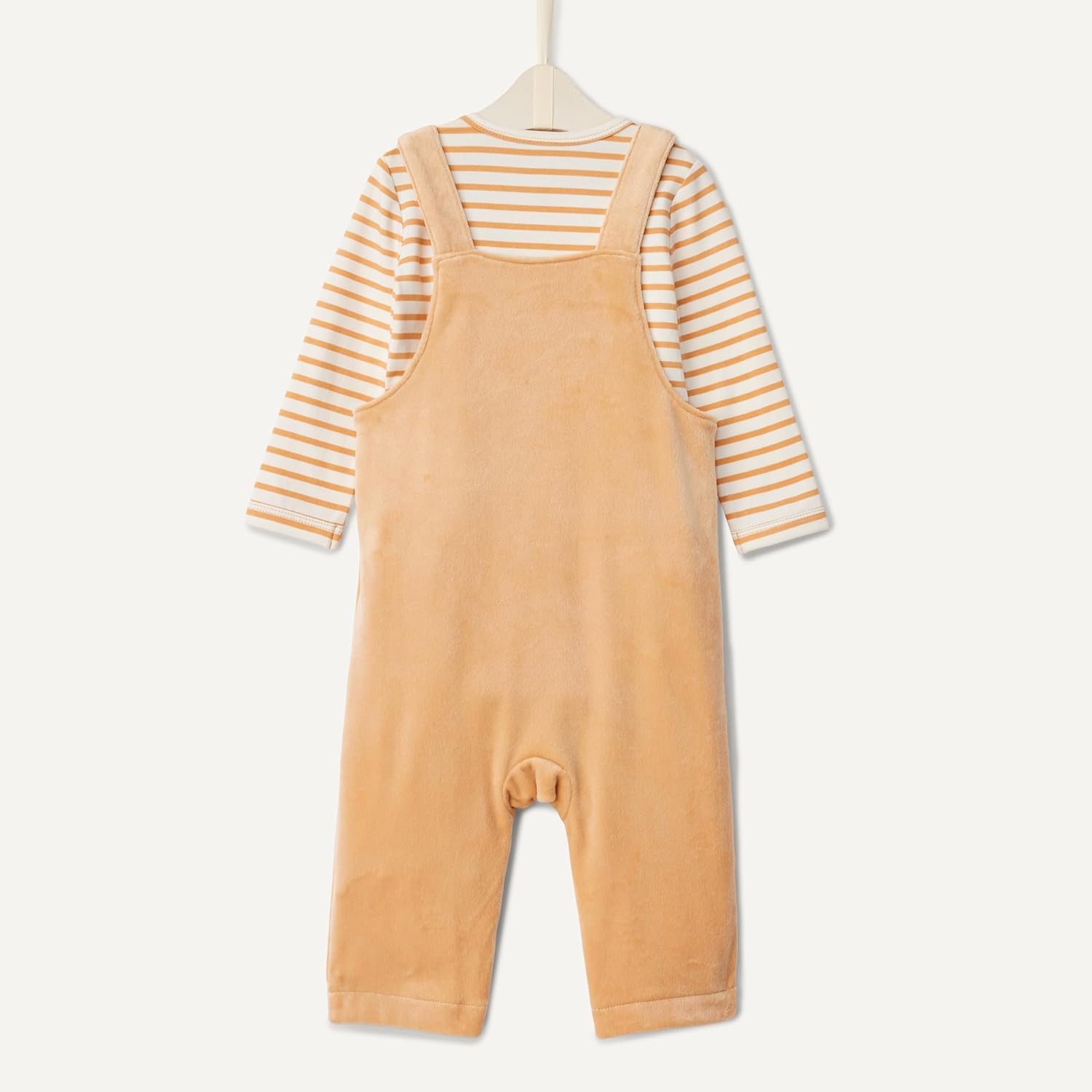 Amazon Essentials x Sofia Grainge Unisex Babies' Velour Overall and Long Sleeve Bodysuit Set - Image 5