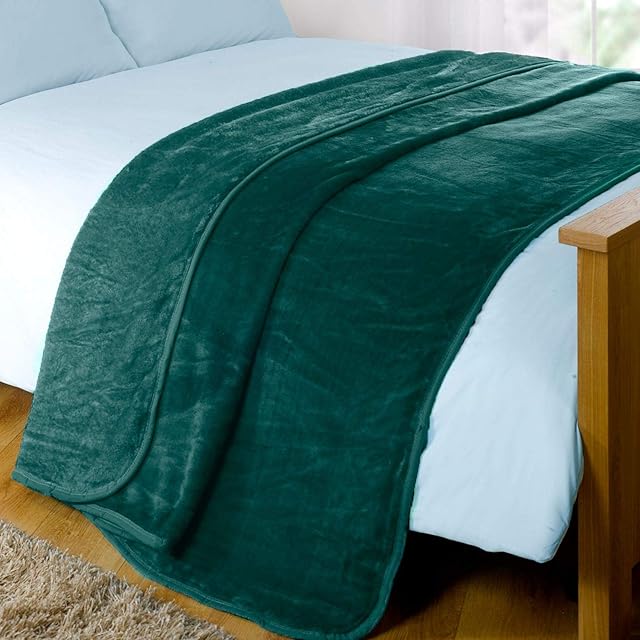 Dreamscene Luxury Faux Fur Mink Fleece Throw Over Bed Soft Warm Blanket for Sofa - Emerald Green, 125 x 150 cm