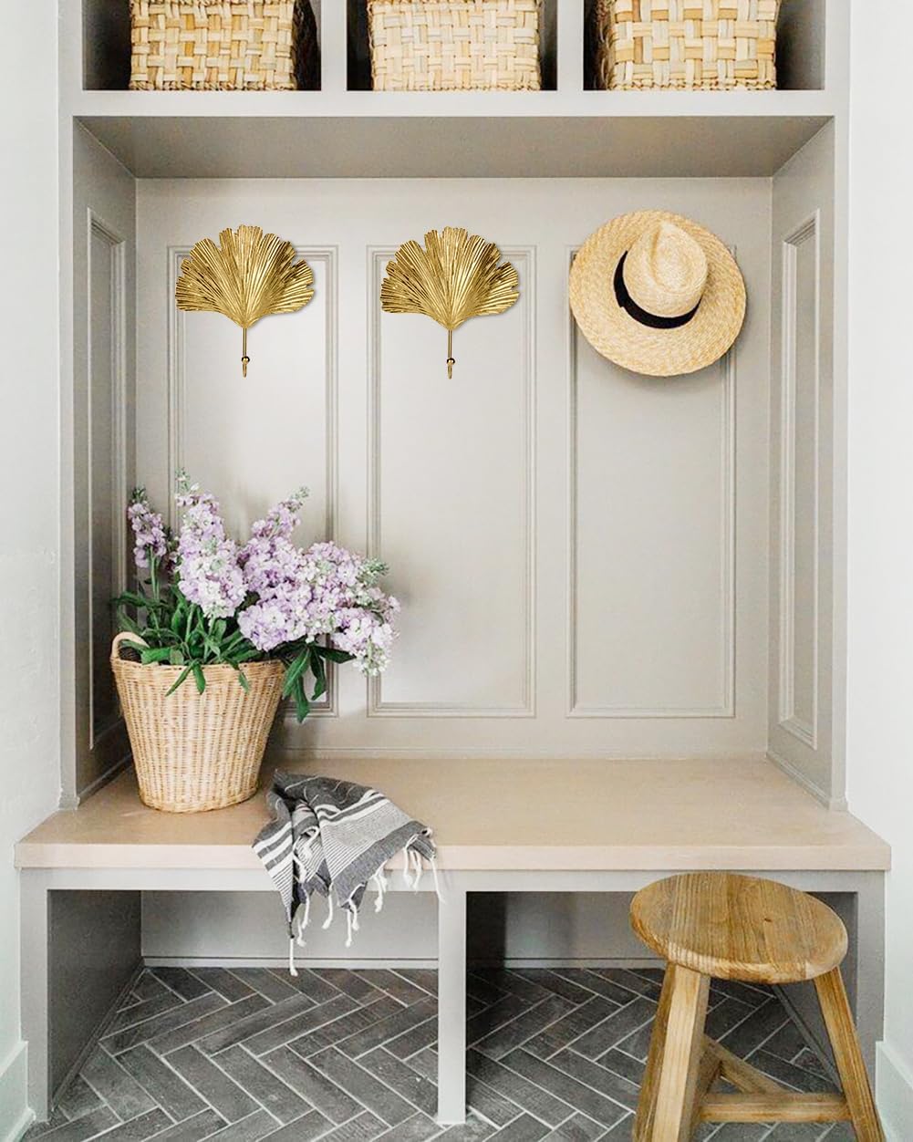 Briful Towel Hook Brushed Gold Leave Shape Hook Brass Coat Robe Key Holder Decorative Hanger for Bathroom Kitchen Garage Wall Mounted (Pack of 3)