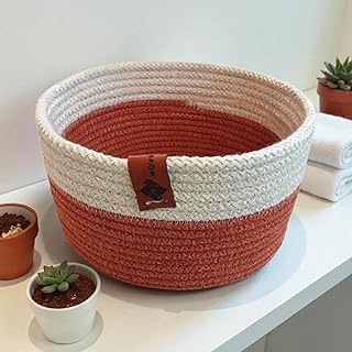 سلة تخزين دائرية مصنوعة يدويا من القطن بلون هافان وابيض مقاس 18 سم × 8 سم، يمكن استخدامها في المطبخ والمرحاض وغرفة النوم وغرفة الاطفال وغرفة المعيشة وغرفة الطعام من الداخل والخارج.