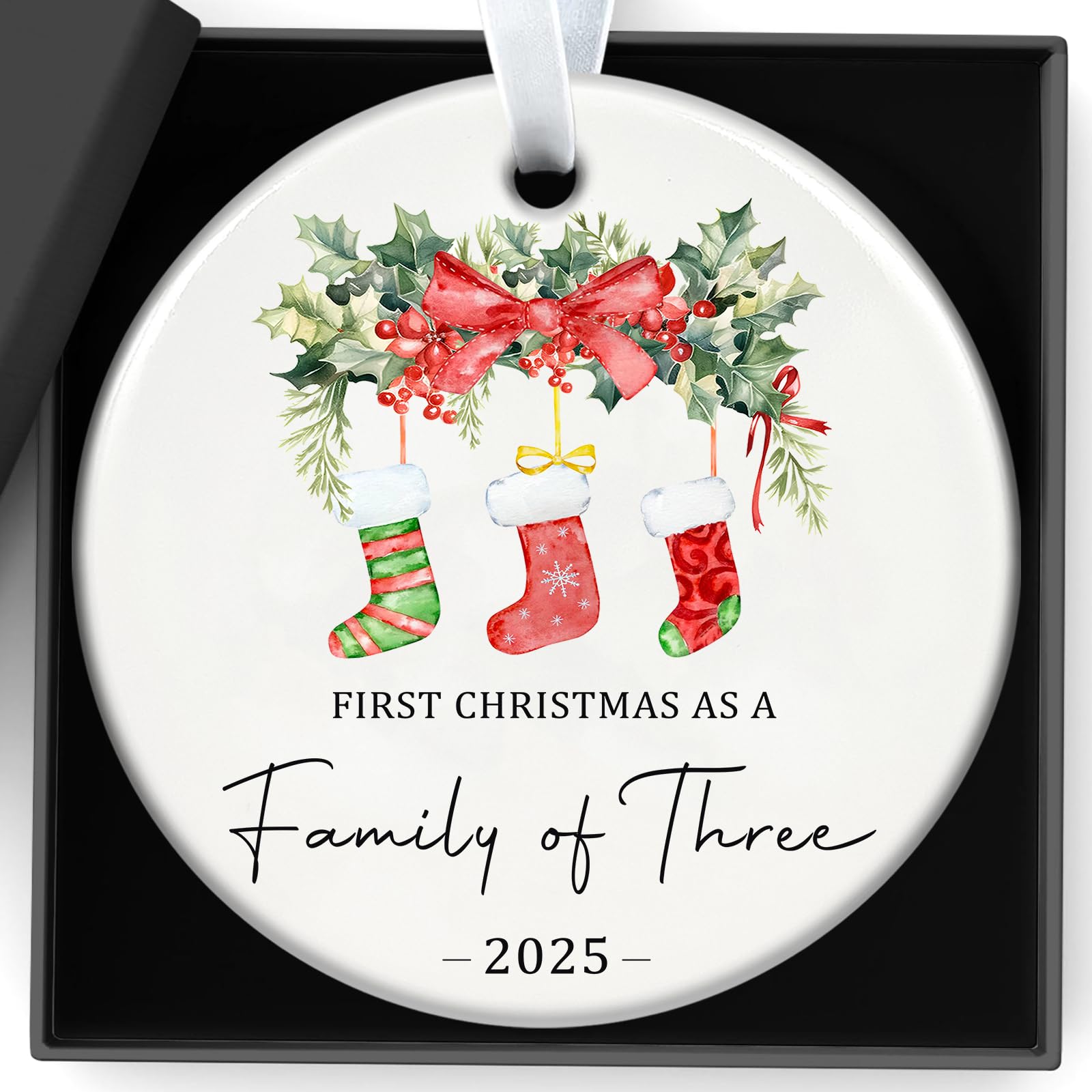 Christmas Ornaments Baby First Christmas Ornaments 2025 Girls Boys Personalized Our First Xmas As A Family of Three Ornament New Parents Gifts for Couples,Mom,Dad,Newborn Xmas Tree Decorations